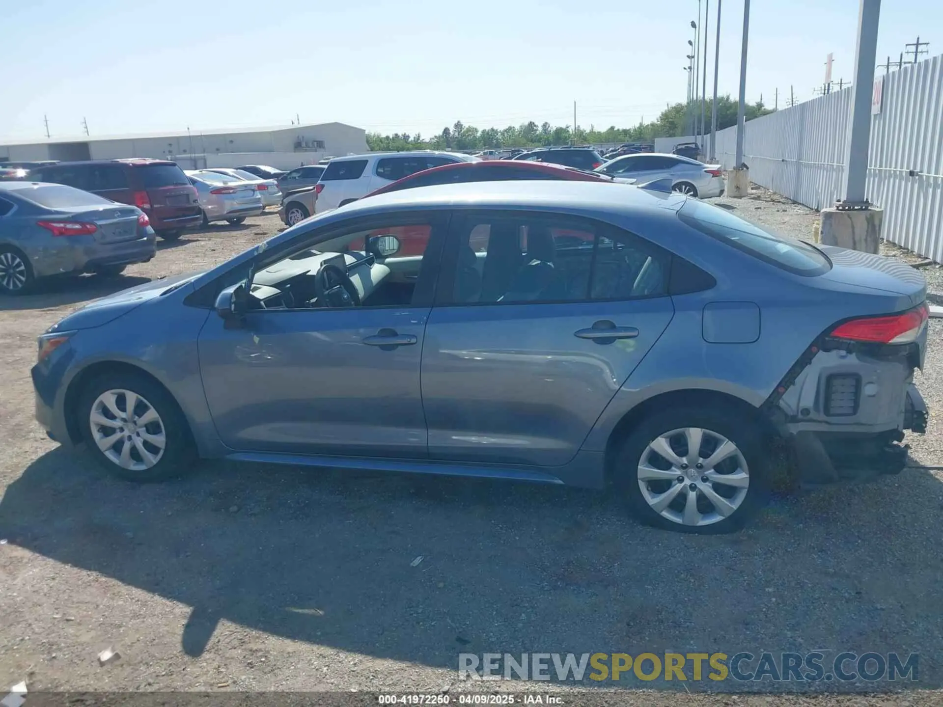 15 fotografías del automóvil dañado 5YFEPMAE4MP254678 TOYOTA COROLLA 2021