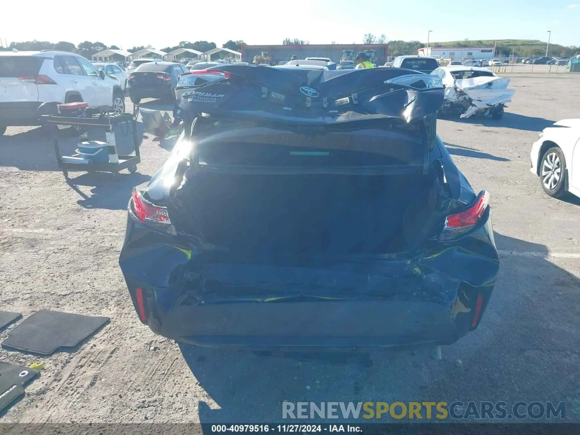 15 fotografías del automóvil dañado 5YFEPMAE4MP255071 TOYOTA COROLLA 2021