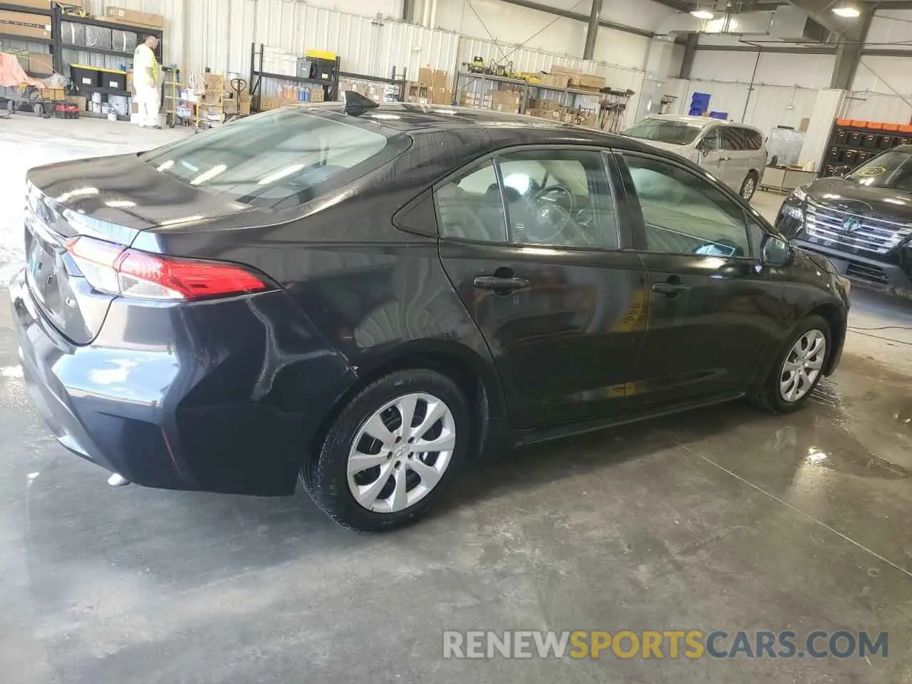 3 fotografías del automóvil dañado 5YFEPMAE4MP256169 TOYOTA COROLLA 2021