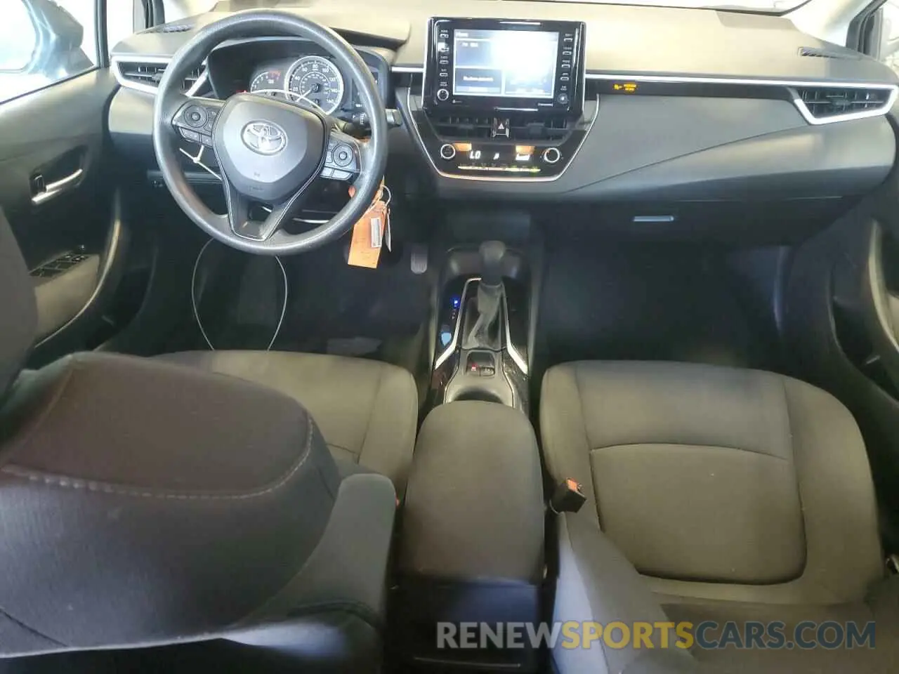 8 fotografías del automóvil dañado 5YFEPMAE4MP256169 TOYOTA COROLLA 2021