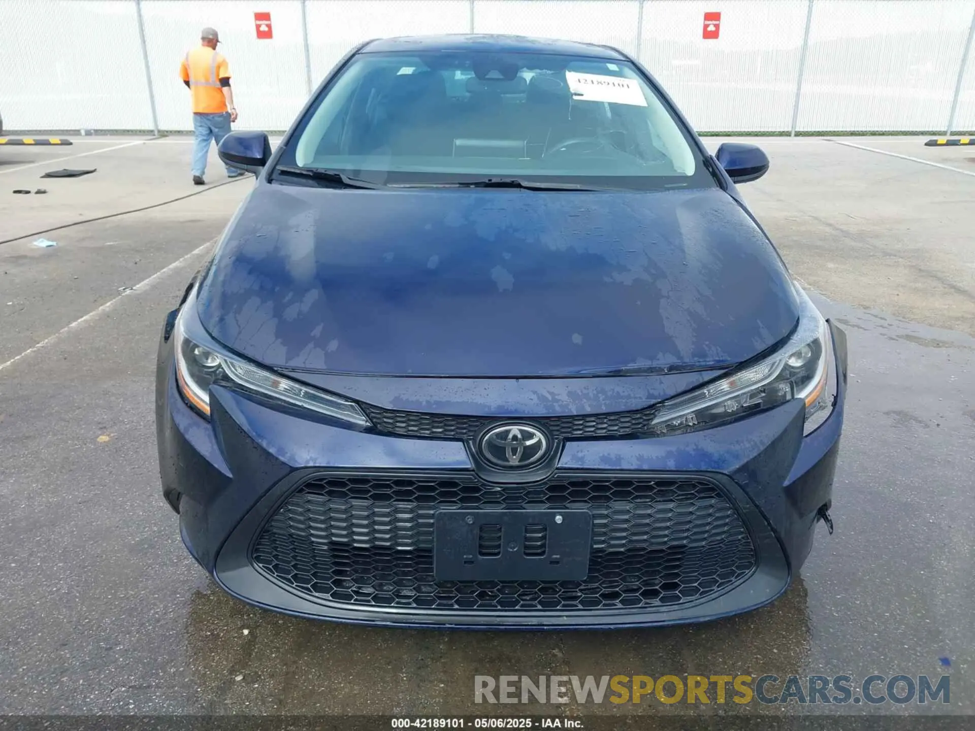 12 fotografías del automóvil dañado 5YFEPMAE4MP260948 TOYOTA COROLLA 2021