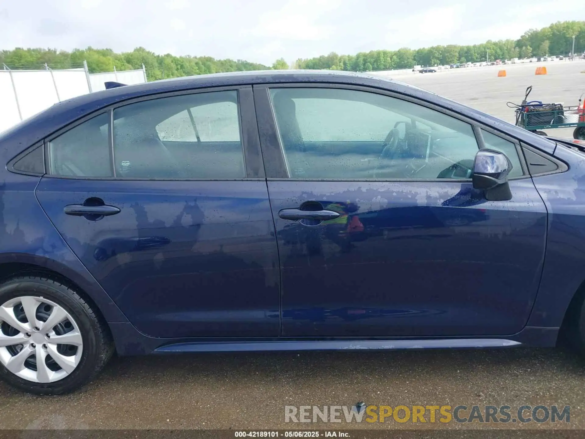 13 fotografías del automóvil dañado 5YFEPMAE4MP260948 TOYOTA COROLLA 2021