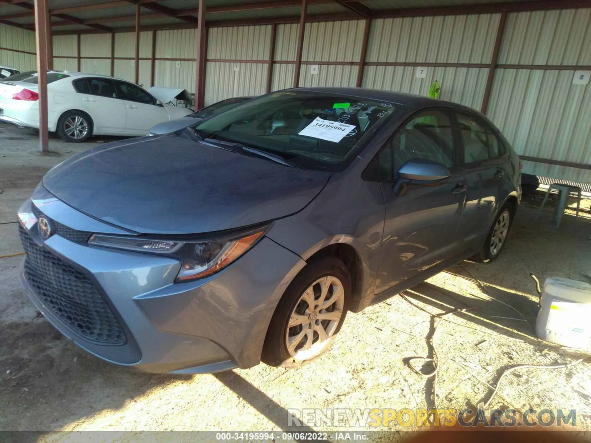 2 fotografías del automóvil dañado 5YFEPMAE4MP269309 TOYOTA COROLLA 2021