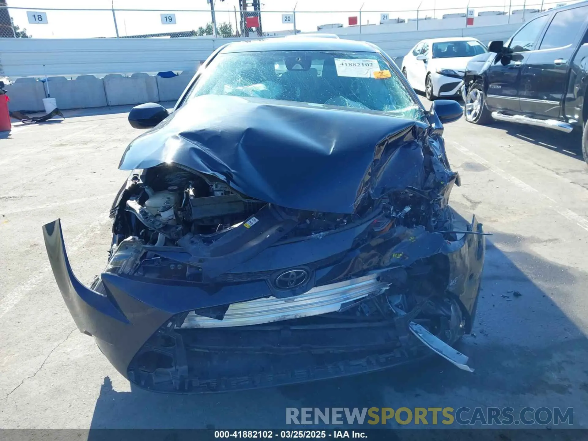 12 fotografías del automóvil dañado 5YFEPMAE5MP148174 TOYOTA COROLLA 2021