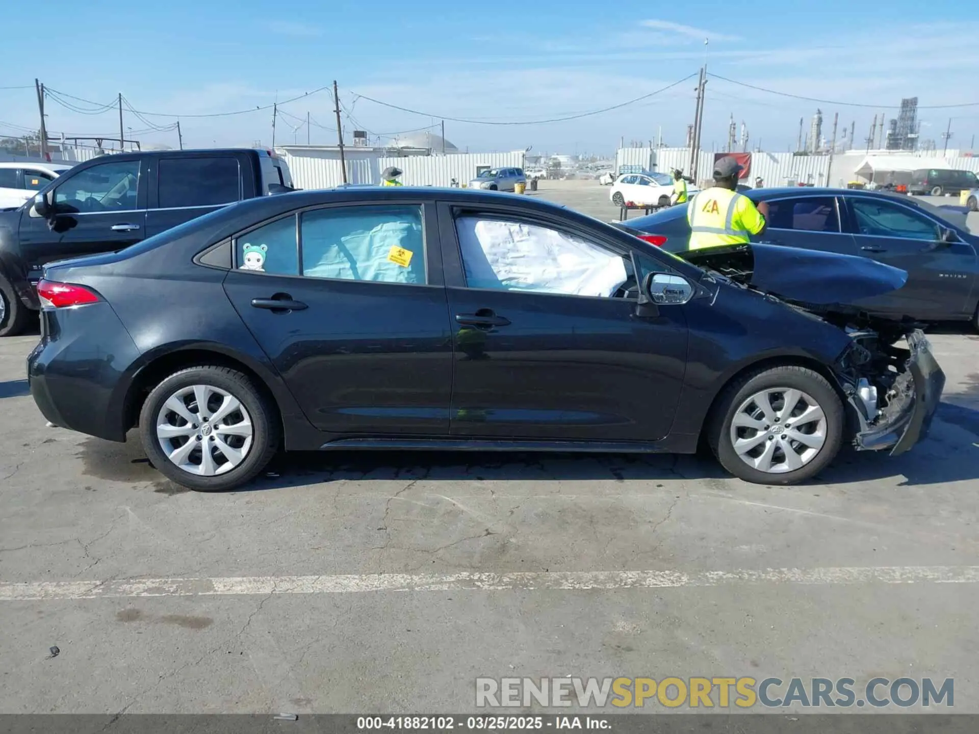 13 fotografías del automóvil dañado 5YFEPMAE5MP148174 TOYOTA COROLLA 2021