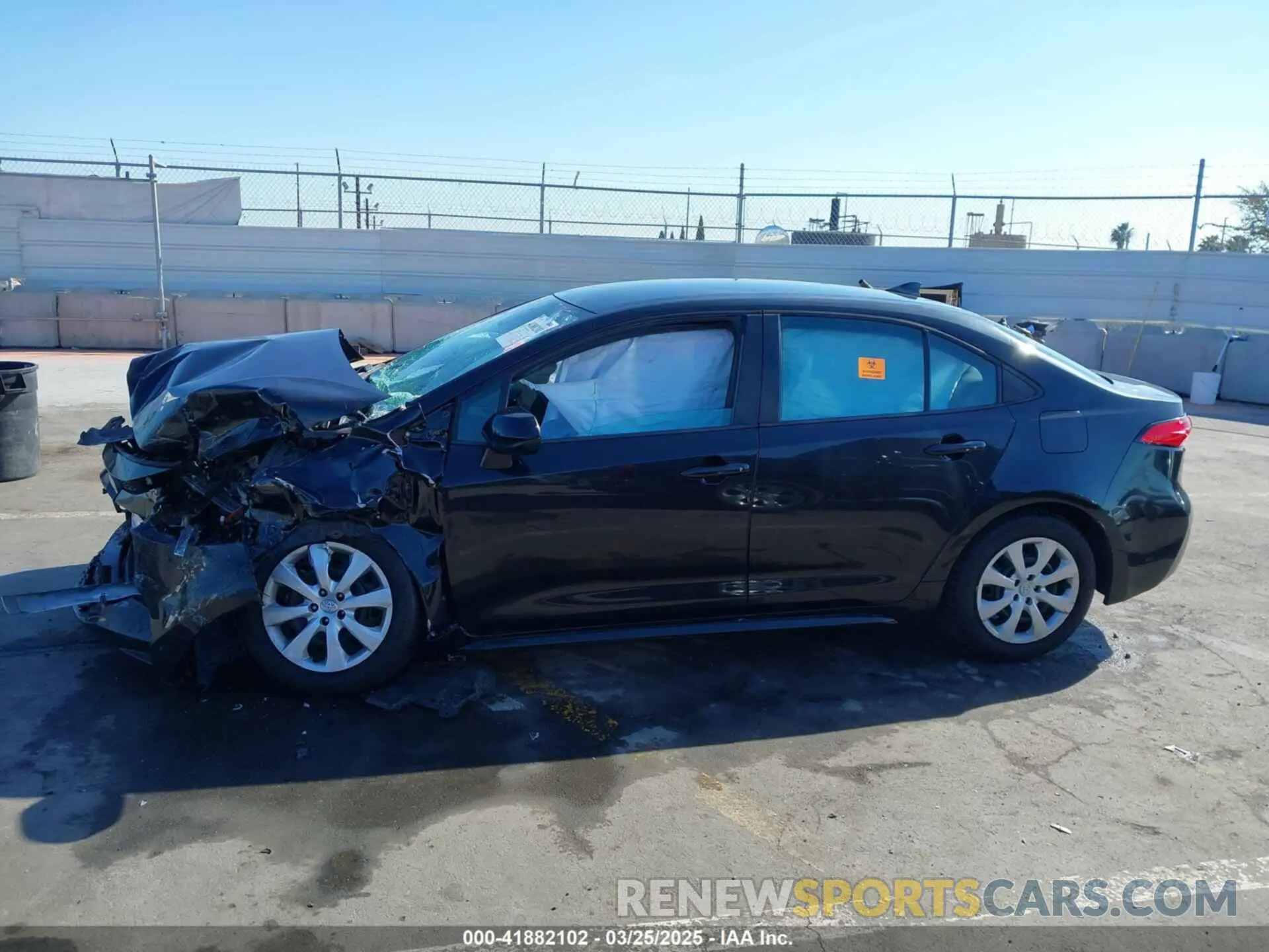 14 fotografías del automóvil dañado 5YFEPMAE5MP148174 TOYOTA COROLLA 2021