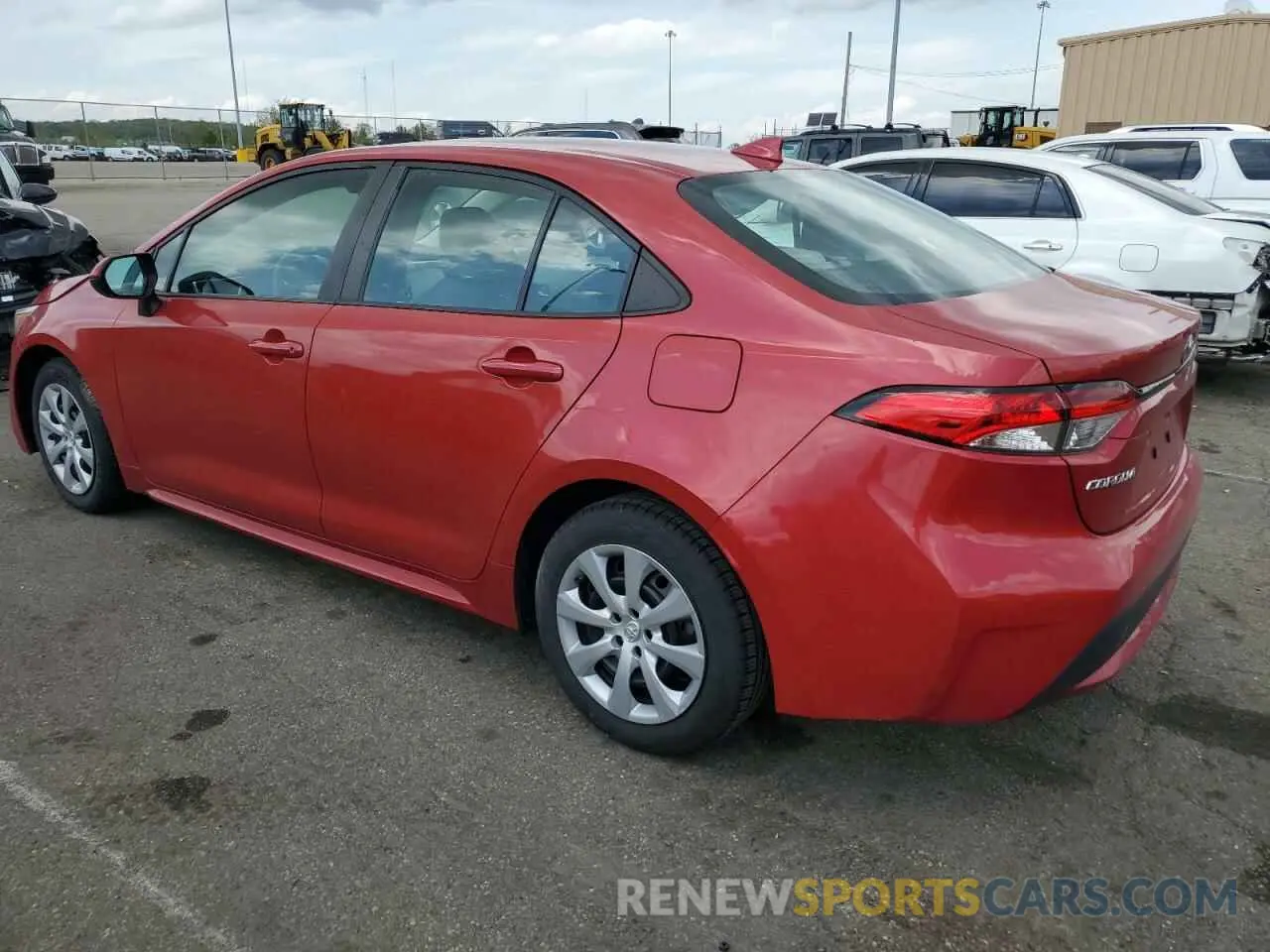 2 fotografías del automóvil dañado 5YFEPMAE5MP159174 TOYOTA COROLLA 2021