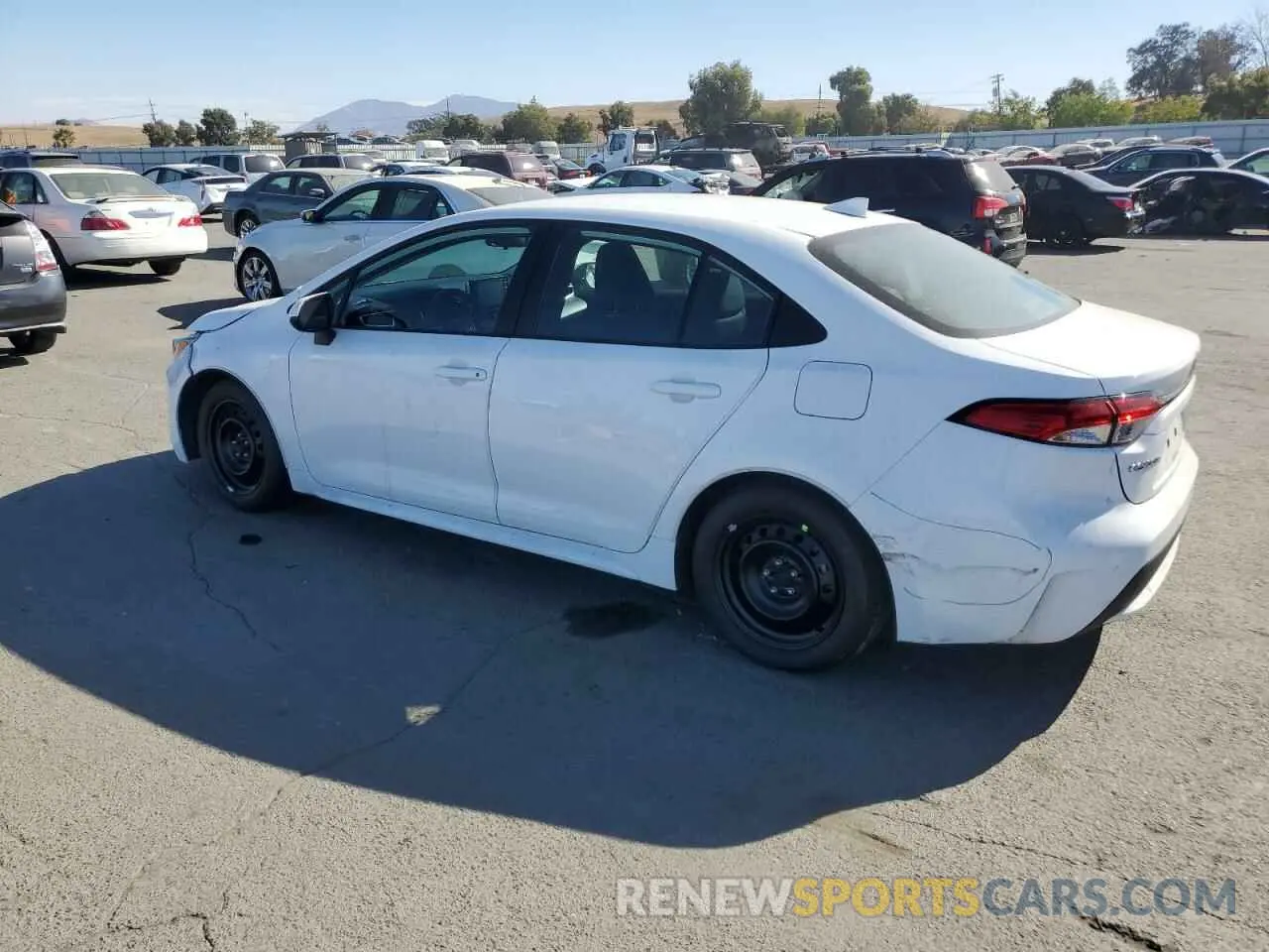 2 fotografías del automóvil dañado 5YFEPMAE5MP165492 TOYOTA COROLLA 2021