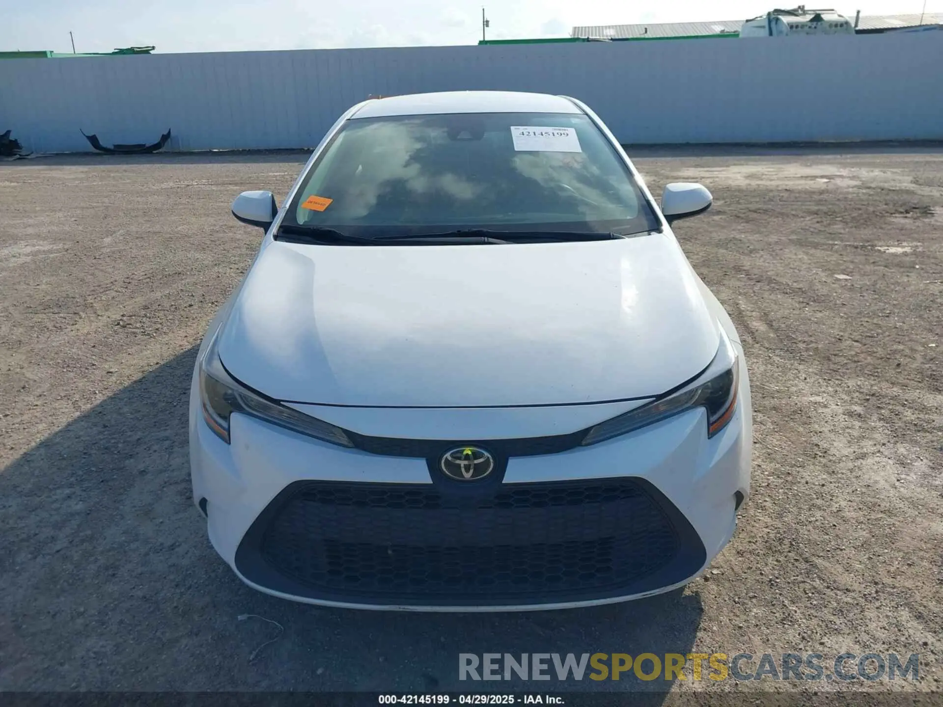 12 fotografías del automóvil dañado 5YFEPMAE5MP172779 TOYOTA COROLLA 2021