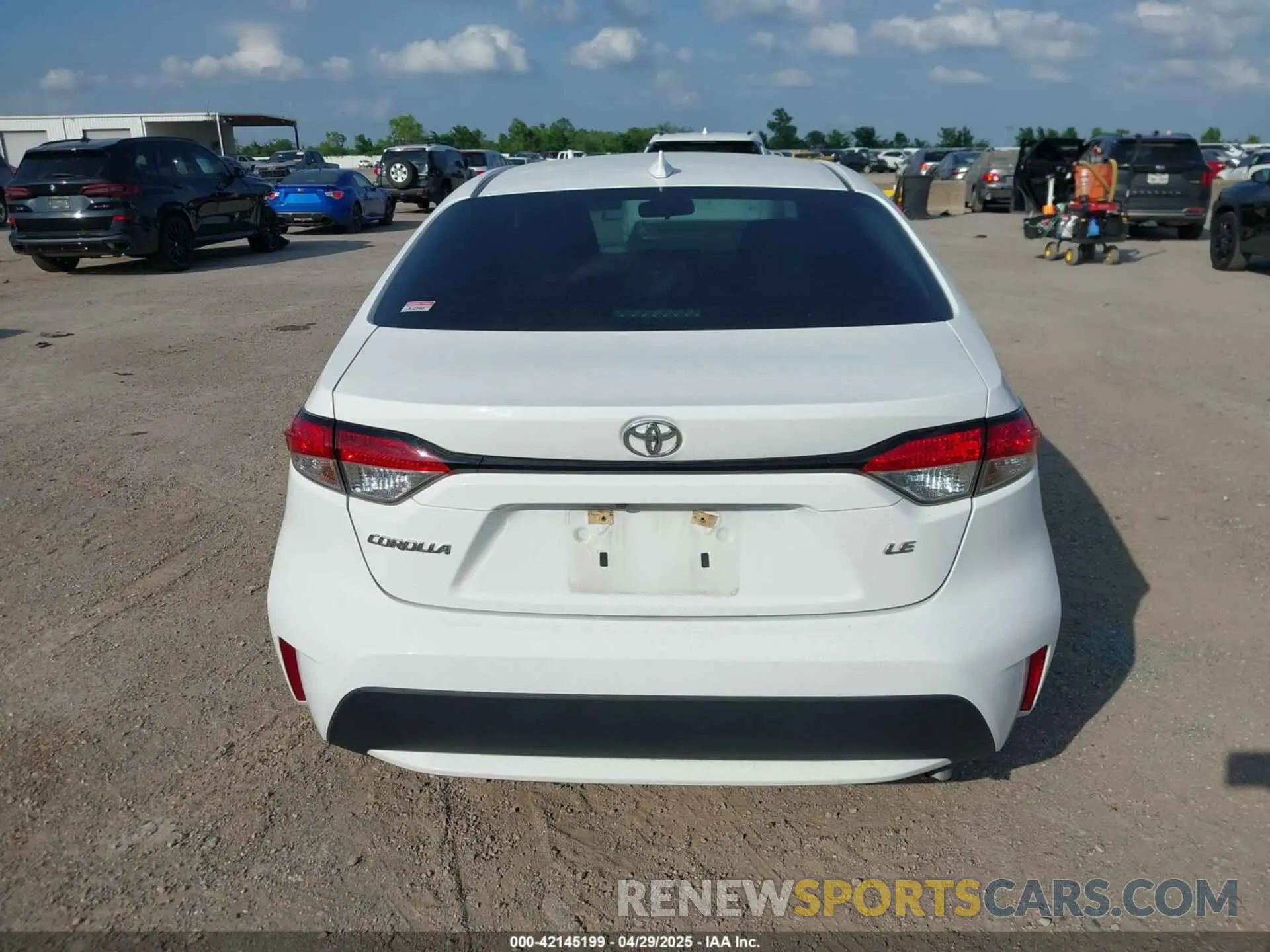 16 fotografías del automóvil dañado 5YFEPMAE5MP172779 TOYOTA COROLLA 2021