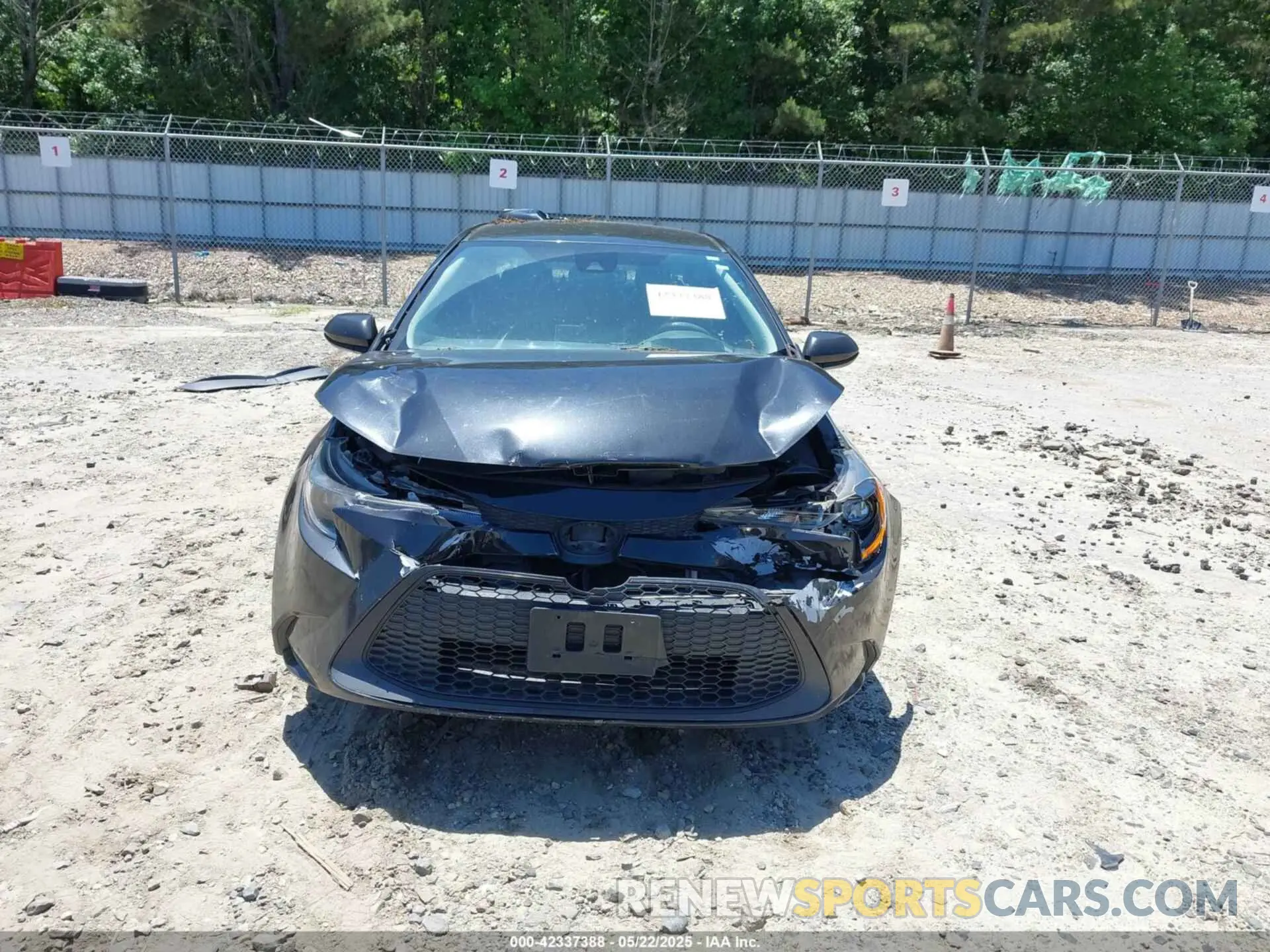13 fotografías del automóvil dañado 5YFEPMAE5MP174063 TOYOTA COROLLA 2021