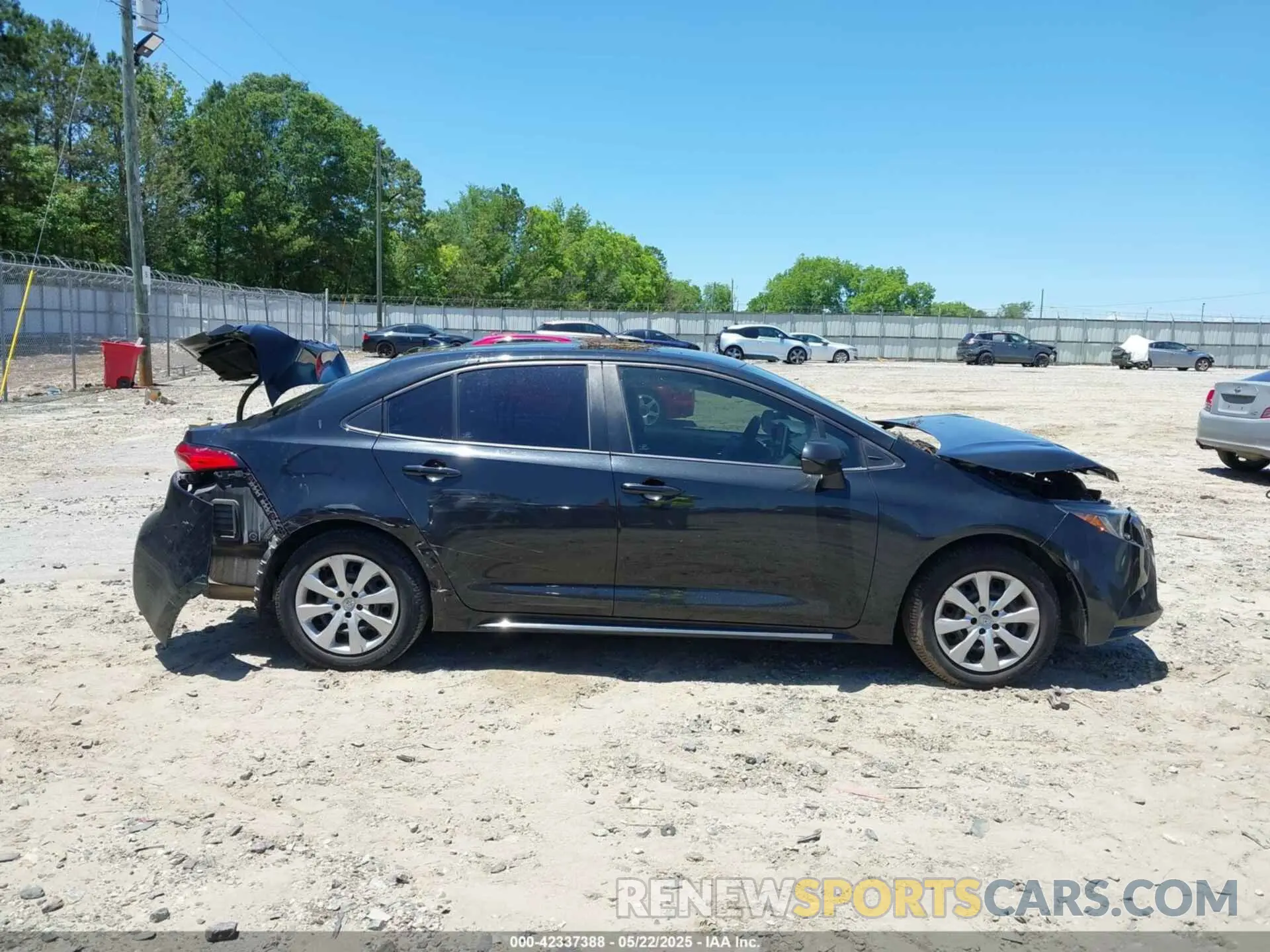 14 fotografías del automóvil dañado 5YFEPMAE5MP174063 TOYOTA COROLLA 2021
