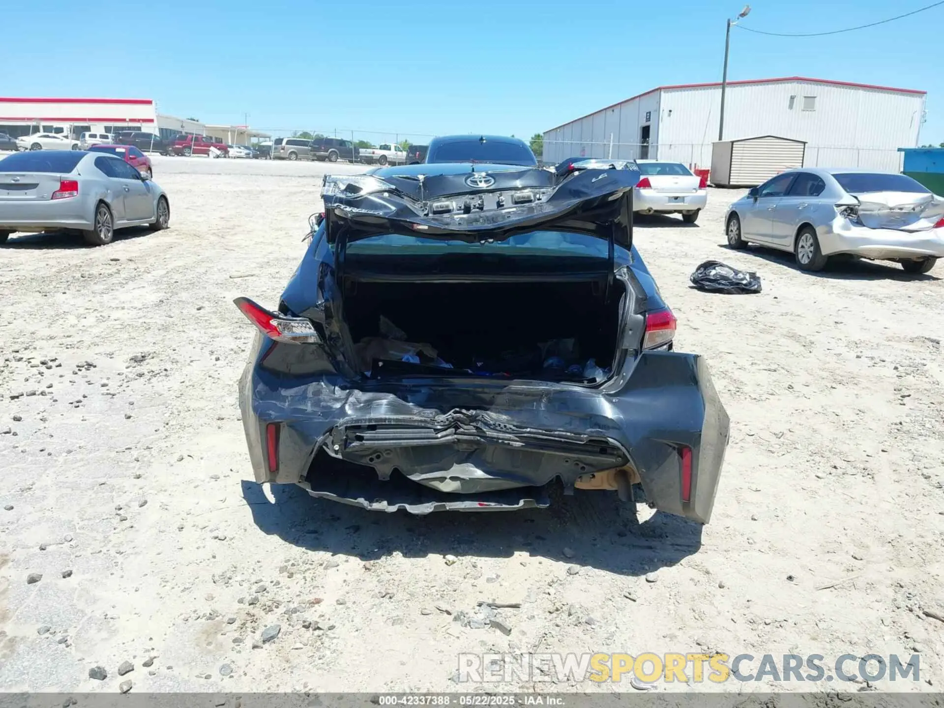 17 fotografías del automóvil dañado 5YFEPMAE5MP174063 TOYOTA COROLLA 2021