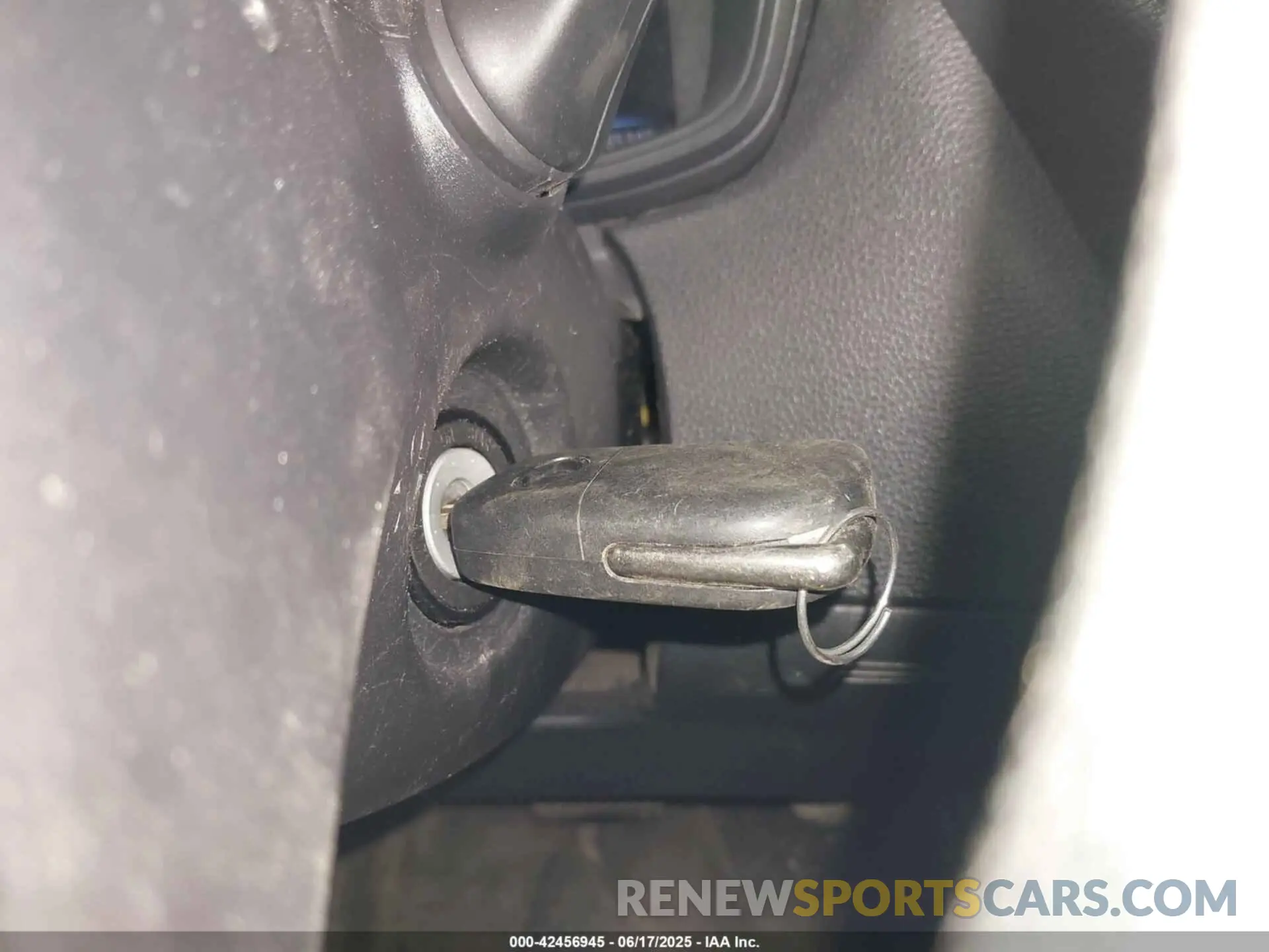 11 fotografías del automóvil dañado 5YFEPMAE5MP186956 TOYOTA COROLLA 2021