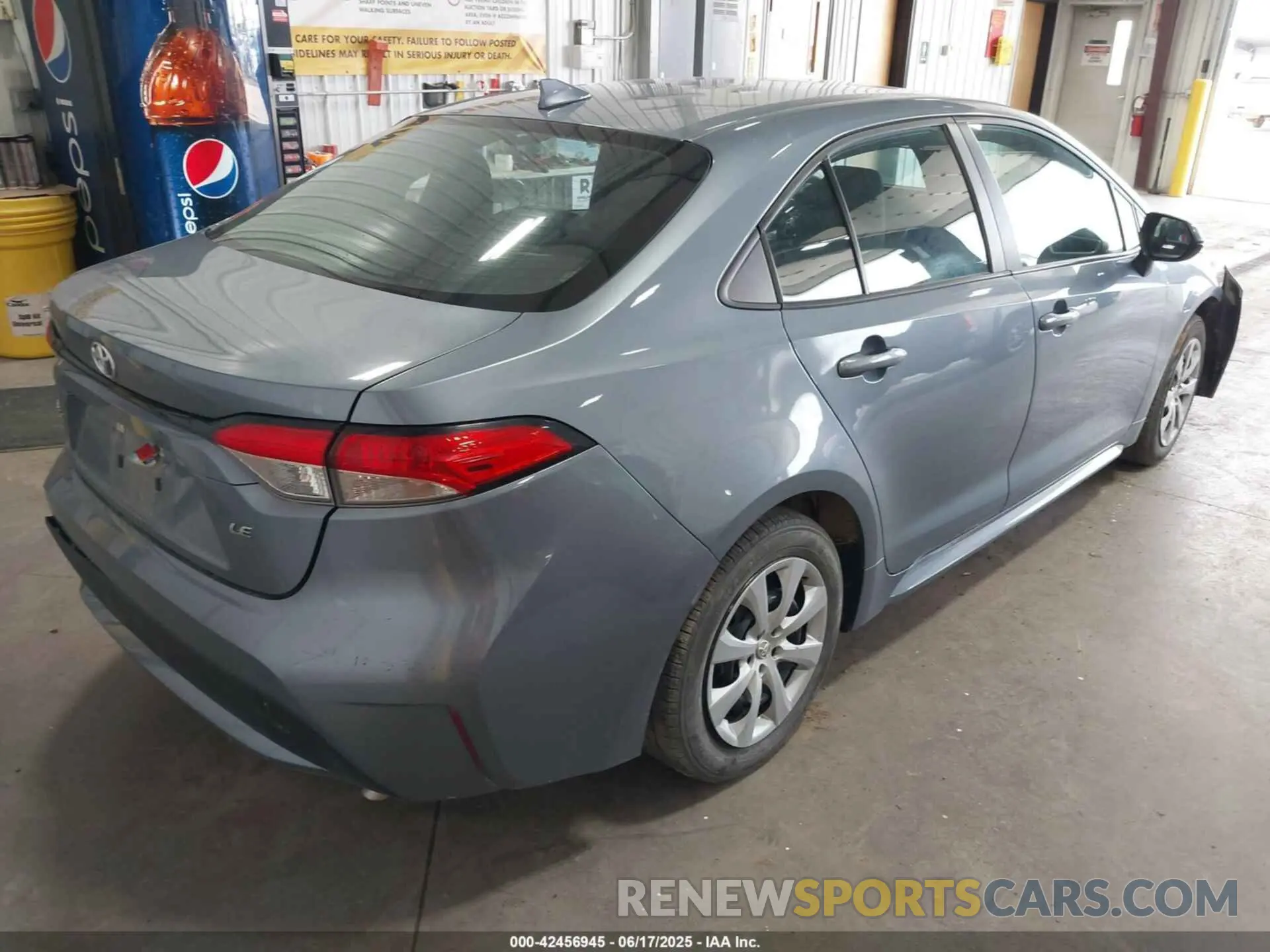 4 fotografías del automóvil dañado 5YFEPMAE5MP186956 TOYOTA COROLLA 2021