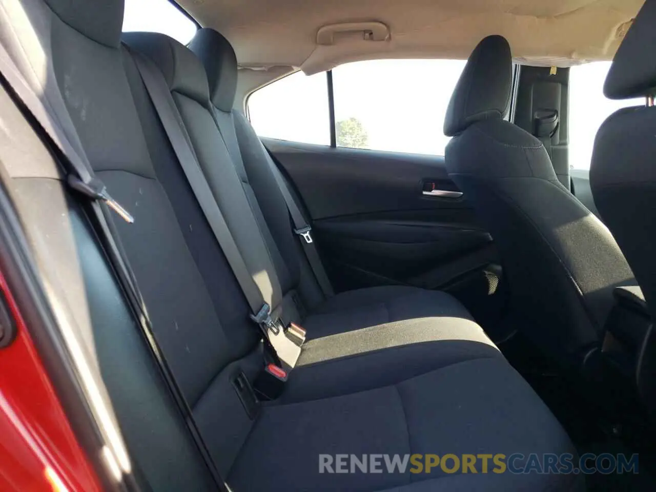 10 fotografías del automóvil dañado 5YFEPMAE5MP189842 TOYOTA COROLLA 2021
