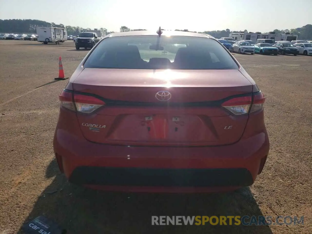 6 fotografías del automóvil dañado 5YFEPMAE5MP189842 TOYOTA COROLLA 2021