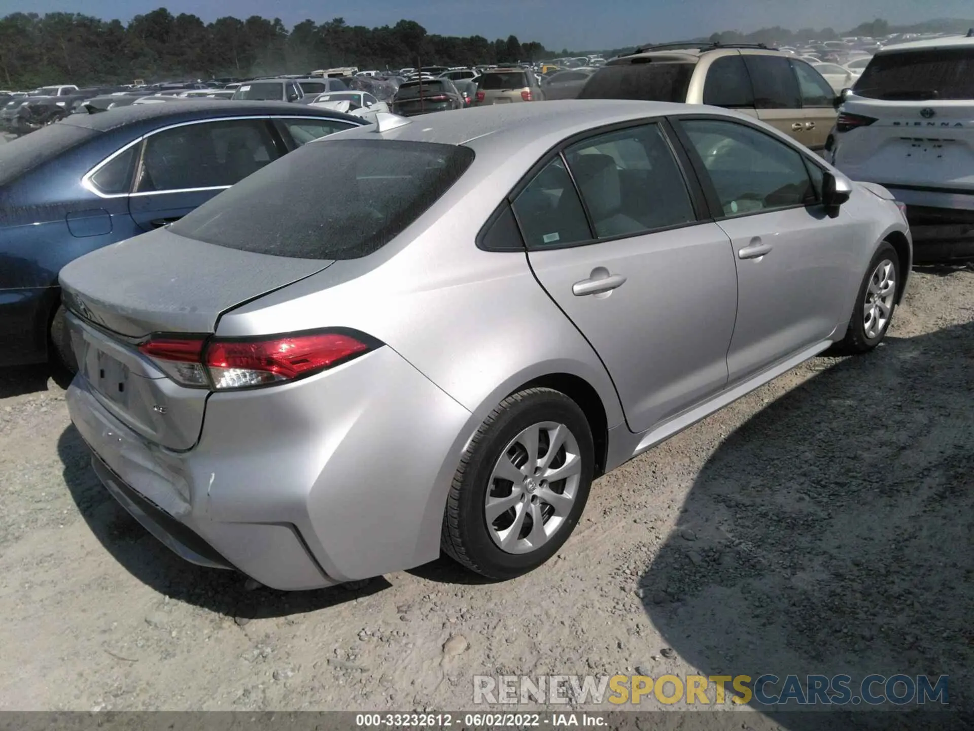 4 fotografías del automóvil dañado 5YFEPMAE5MP198623 TOYOTA COROLLA 2021