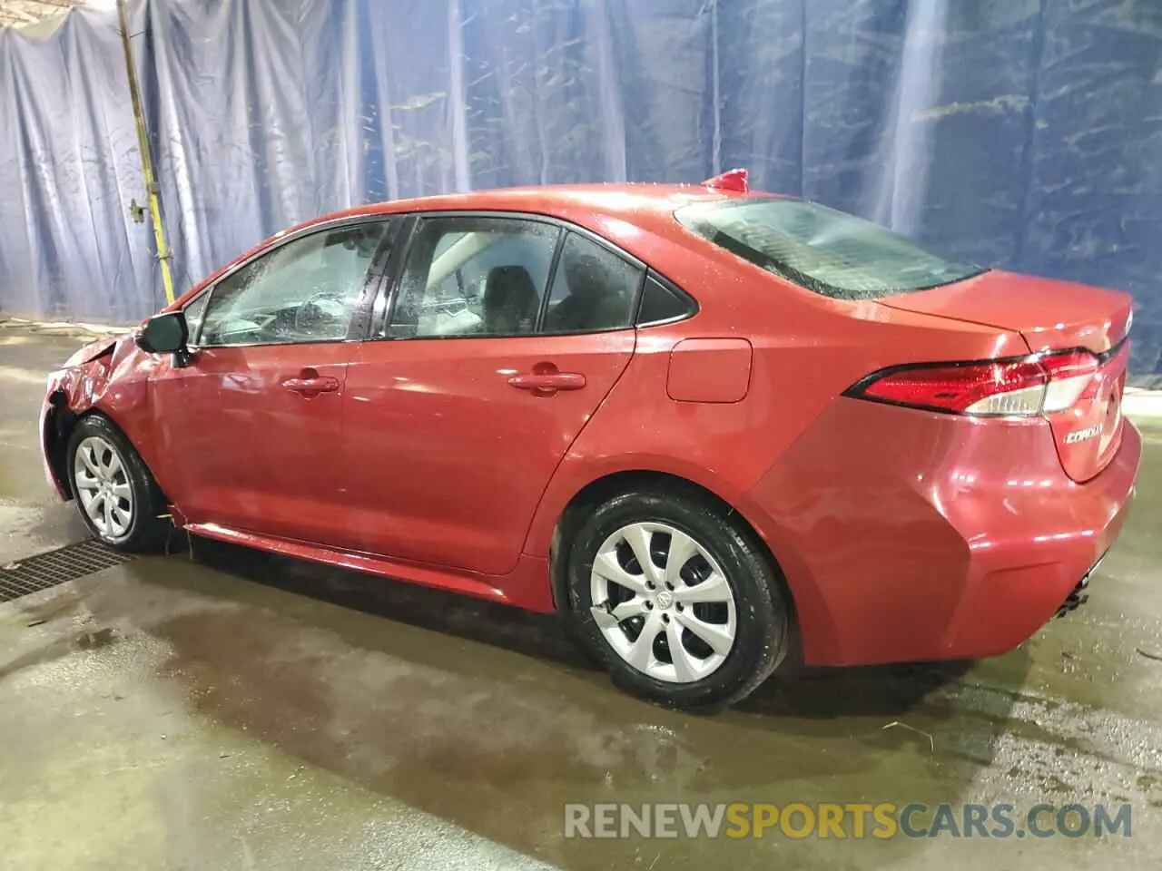 2 fotografías del automóvil dañado 5YFEPMAE5MP212519 TOYOTA COROLLA 2021
