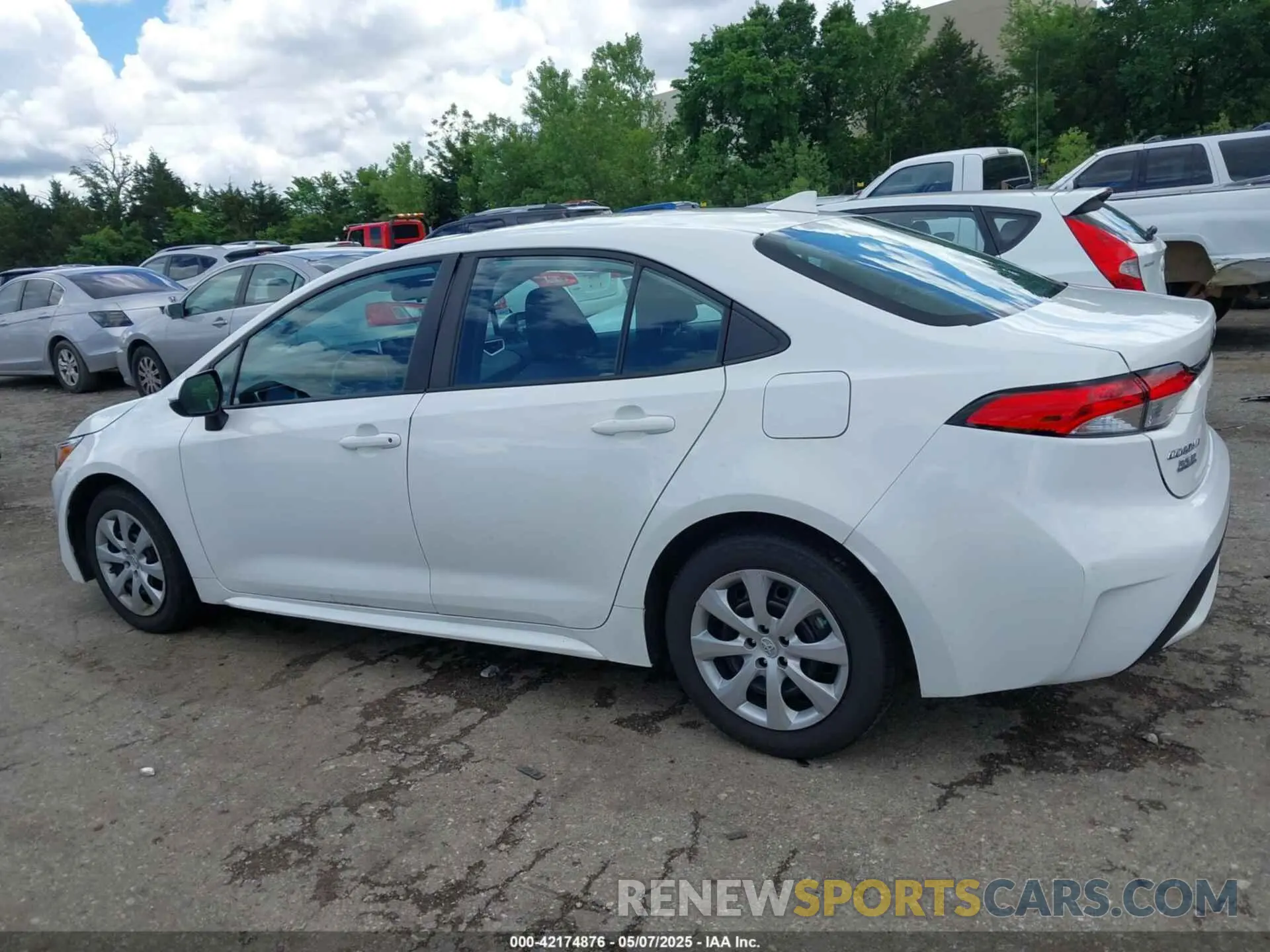 14 fotografías del automóvil dañado 5YFEPMAE5MP236187 TOYOTA COROLLA 2021