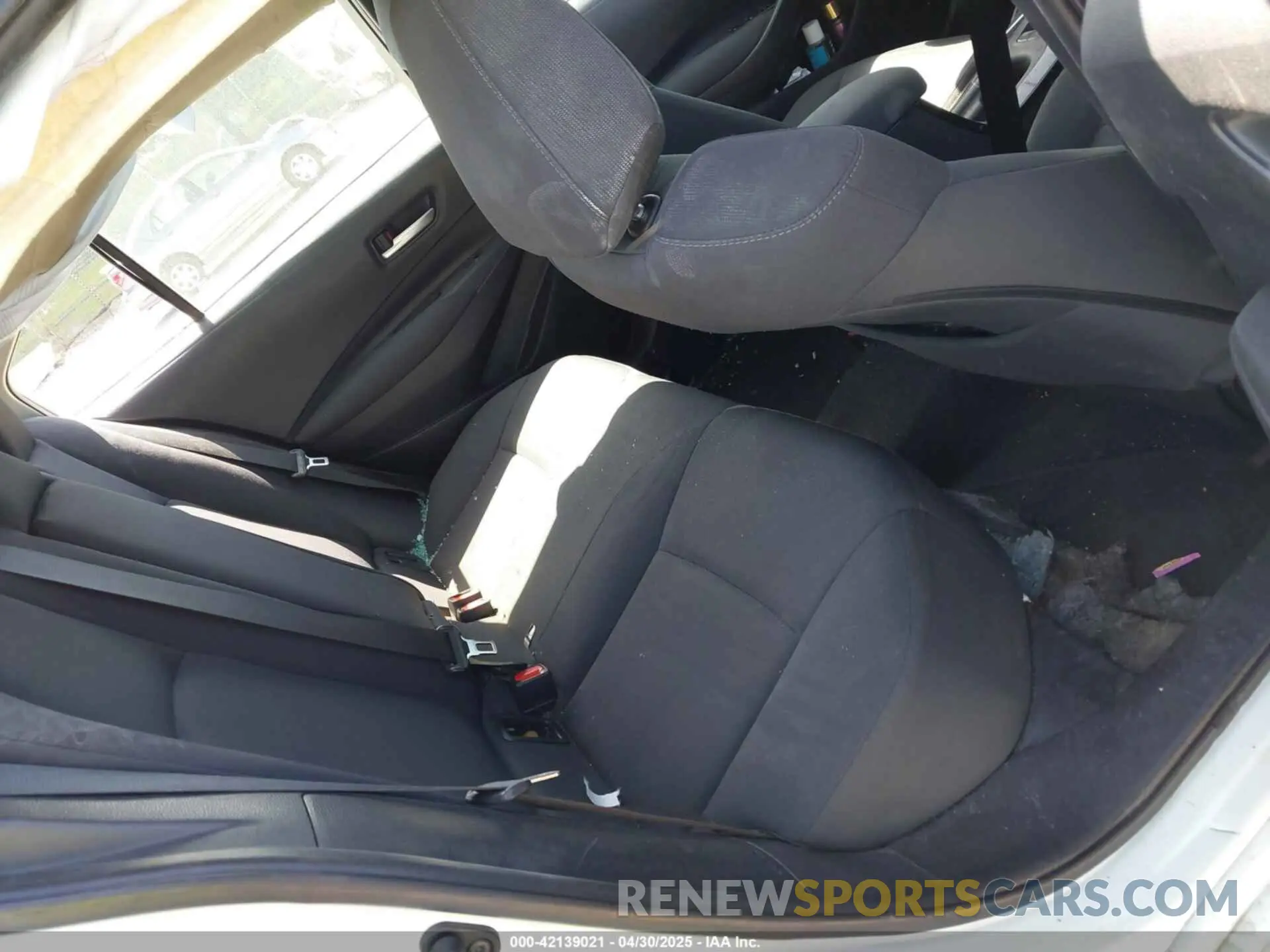 8 fotografías del automóvil dañado 5YFEPMAE5MP247335 TOYOTA COROLLA 2021