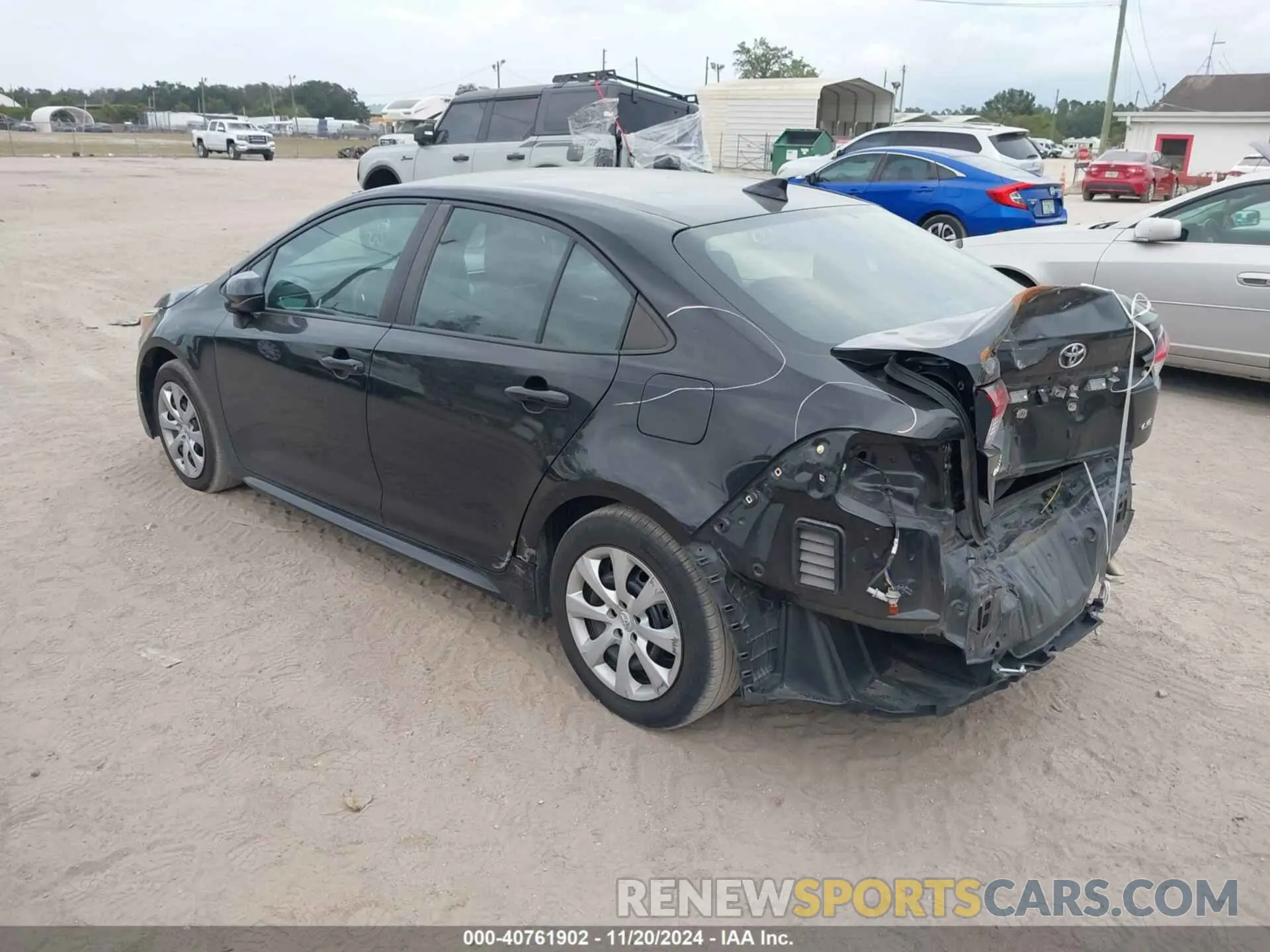 3 fotografías del automóvil dañado 5YFEPMAE5MP258738 TOYOTA COROLLA 2021