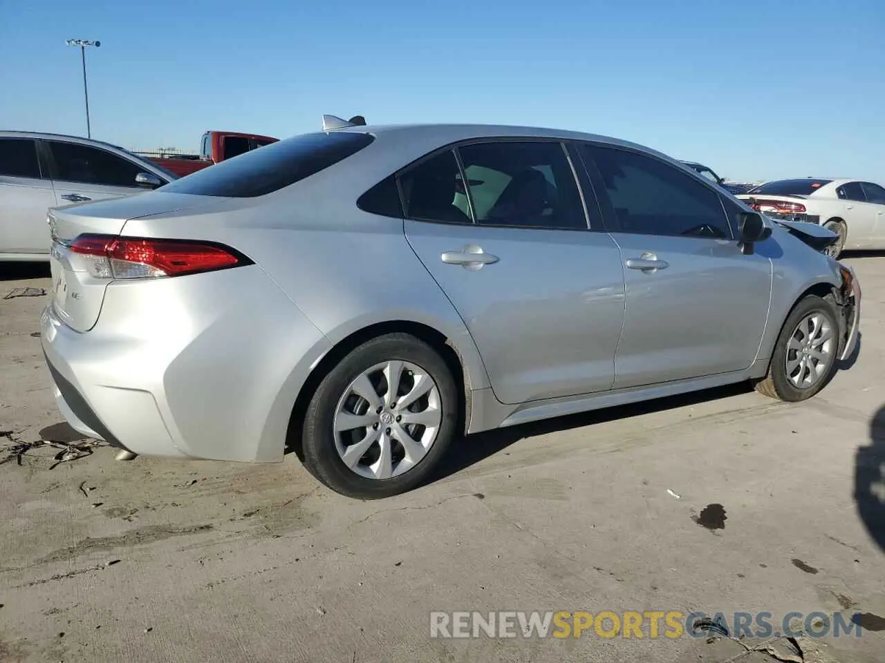 3 fotografías del automóvil dañado 5YFEPMAE6MP151598 TOYOTA COROLLA 2021