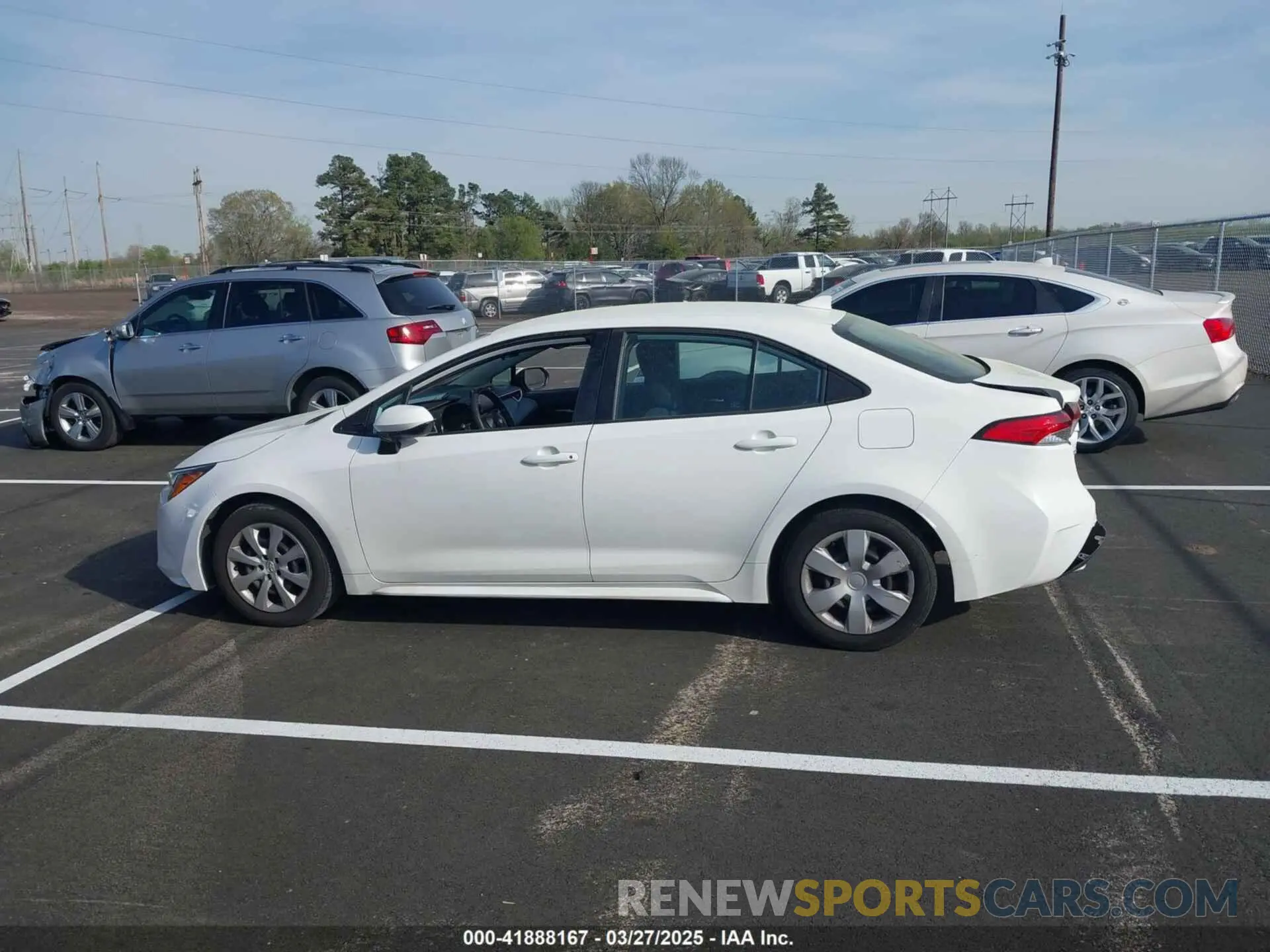 14 fotografías del automóvil dañado 5YFEPMAE6MP155683 TOYOTA COROLLA 2021