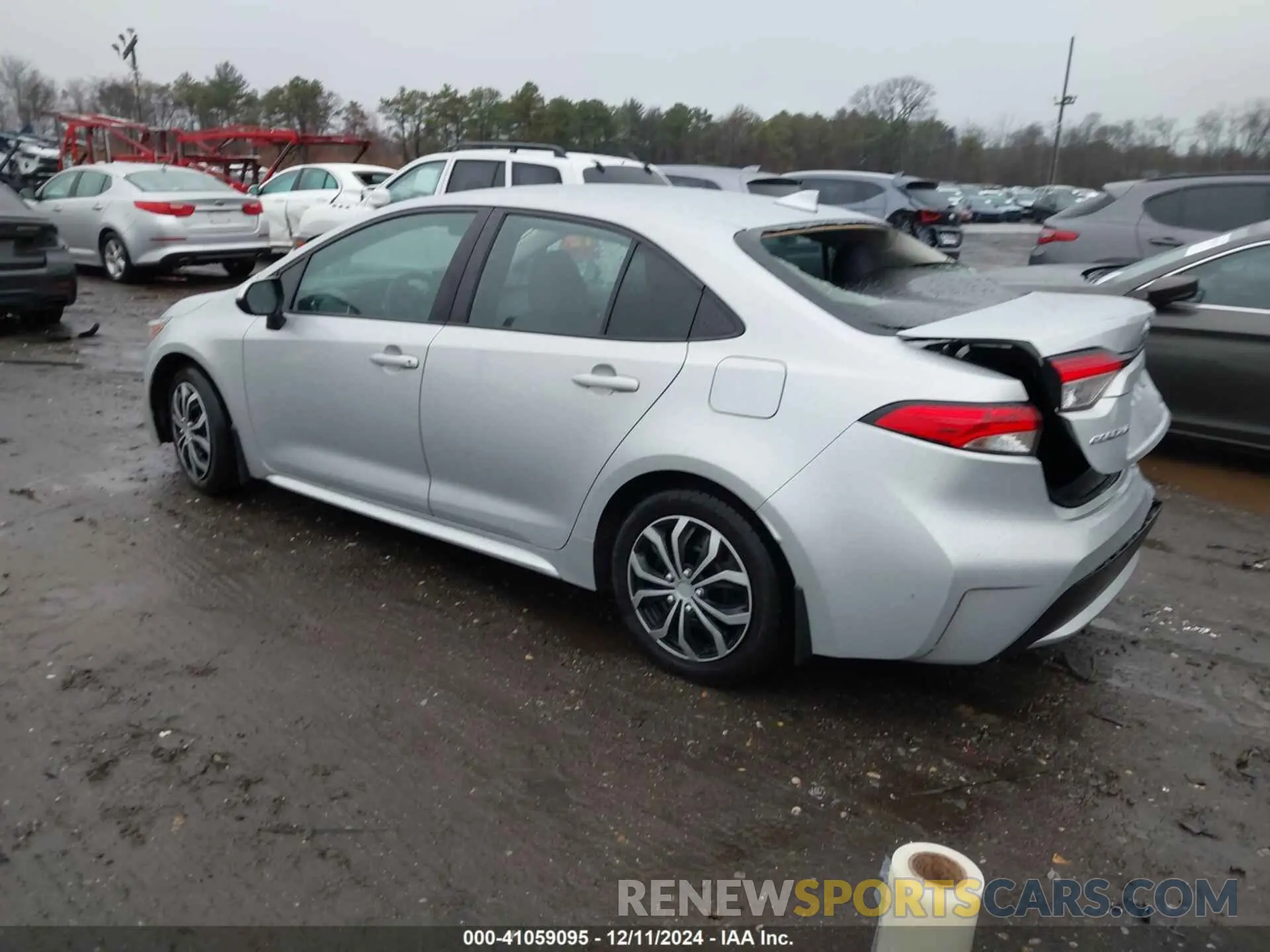 3 fotografías del automóvil dañado 5YFEPMAE6MP158101 TOYOTA COROLLA 2021