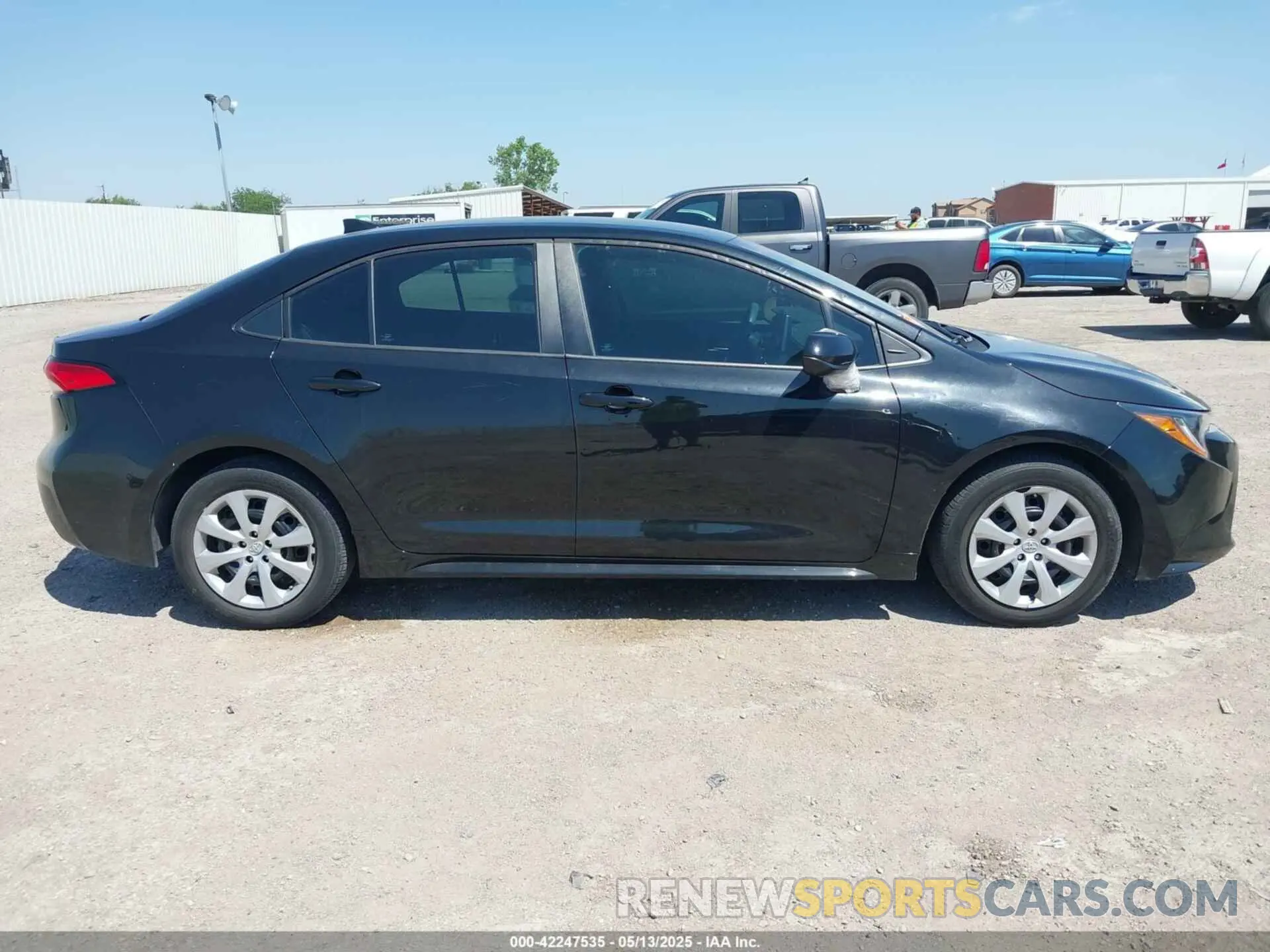 13 fotografías del automóvil dañado 5YFEPMAE6MP175349 TOYOTA COROLLA 2021