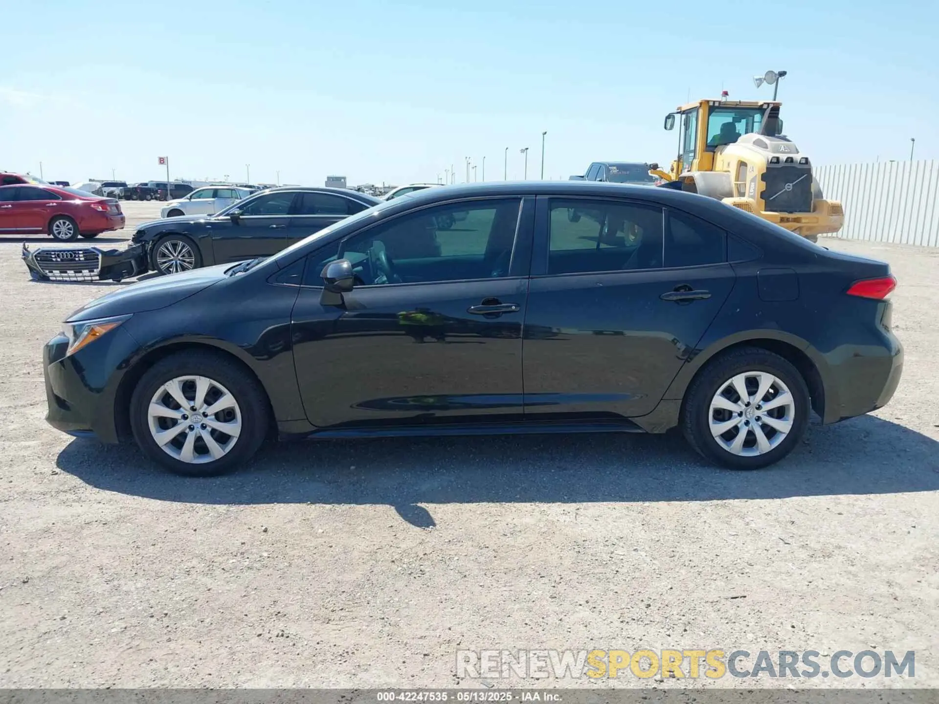 14 fotografías del automóvil dañado 5YFEPMAE6MP175349 TOYOTA COROLLA 2021