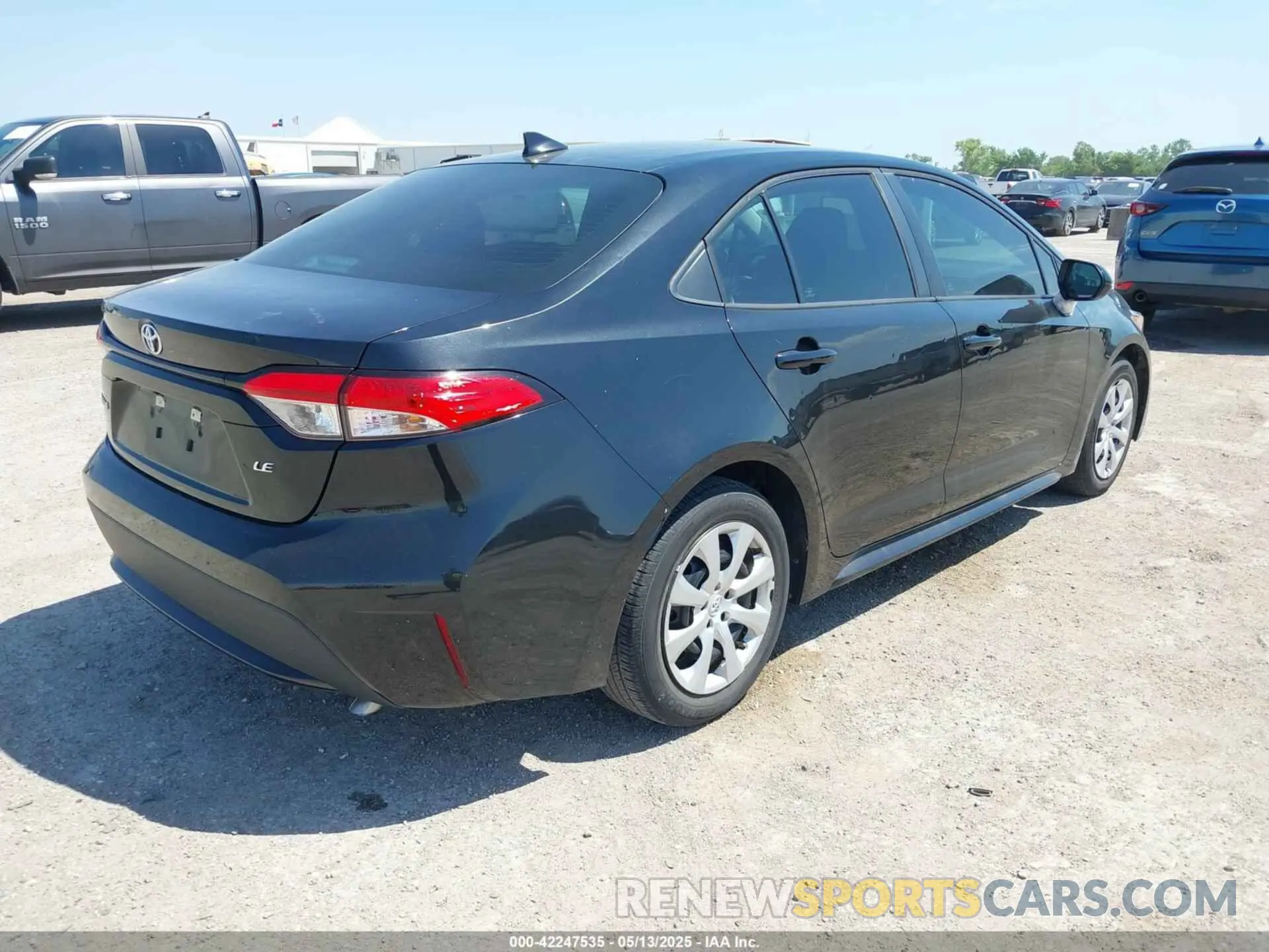 4 fotografías del automóvil dañado 5YFEPMAE6MP175349 TOYOTA COROLLA 2021