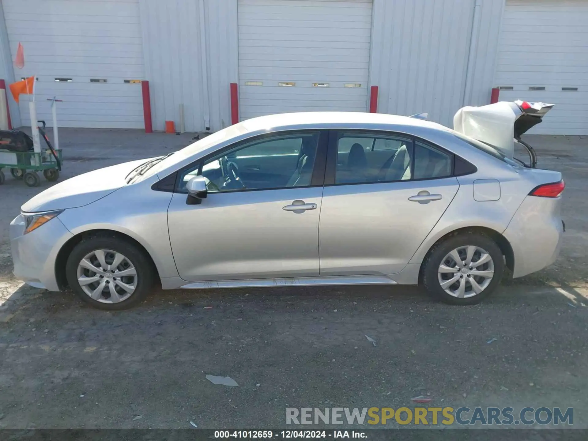 15 fotografías del automóvil dañado 5YFEPMAE6MP179613 TOYOTA COROLLA 2021
