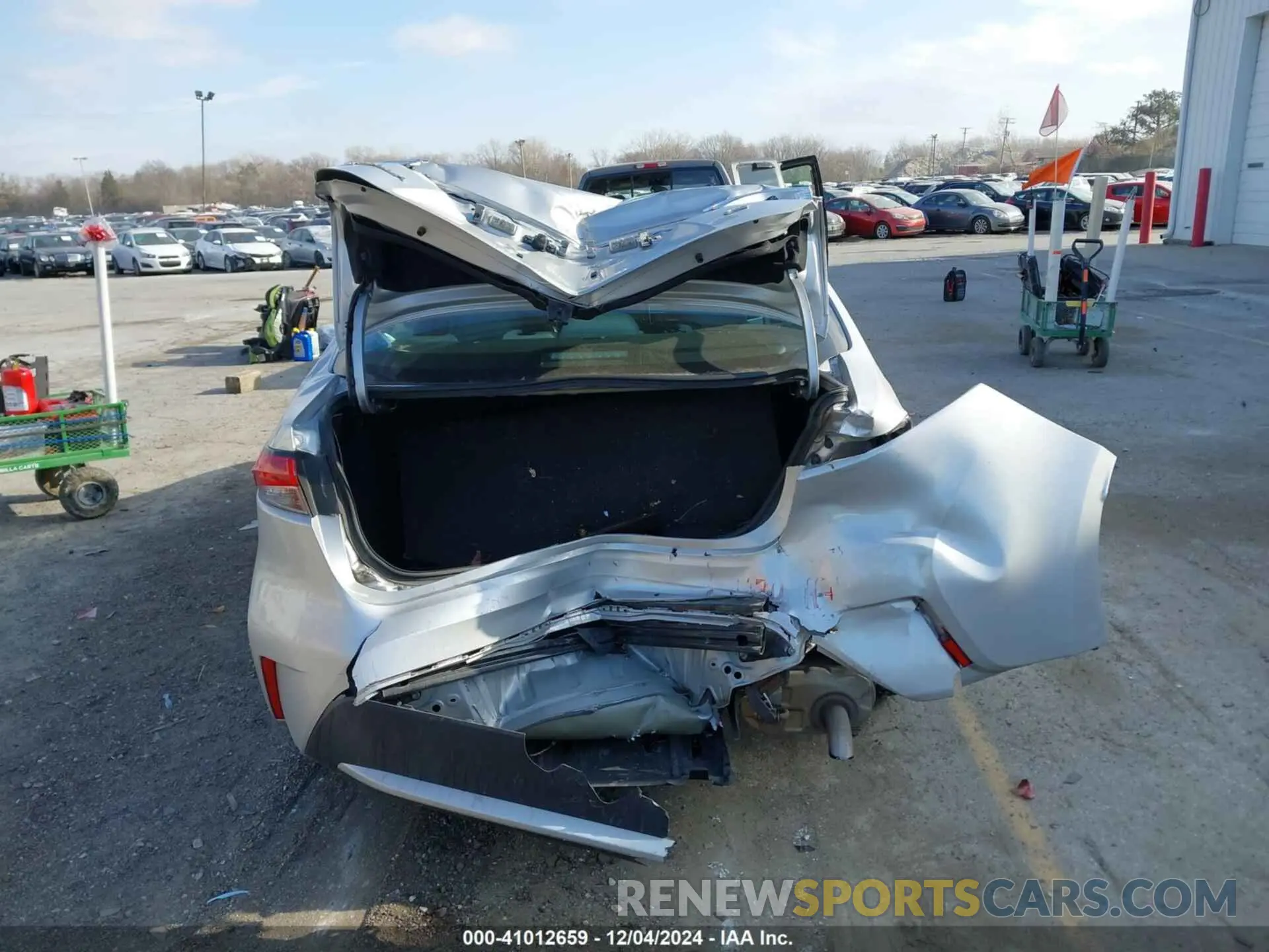 17 fotografías del automóvil dañado 5YFEPMAE6MP179613 TOYOTA COROLLA 2021