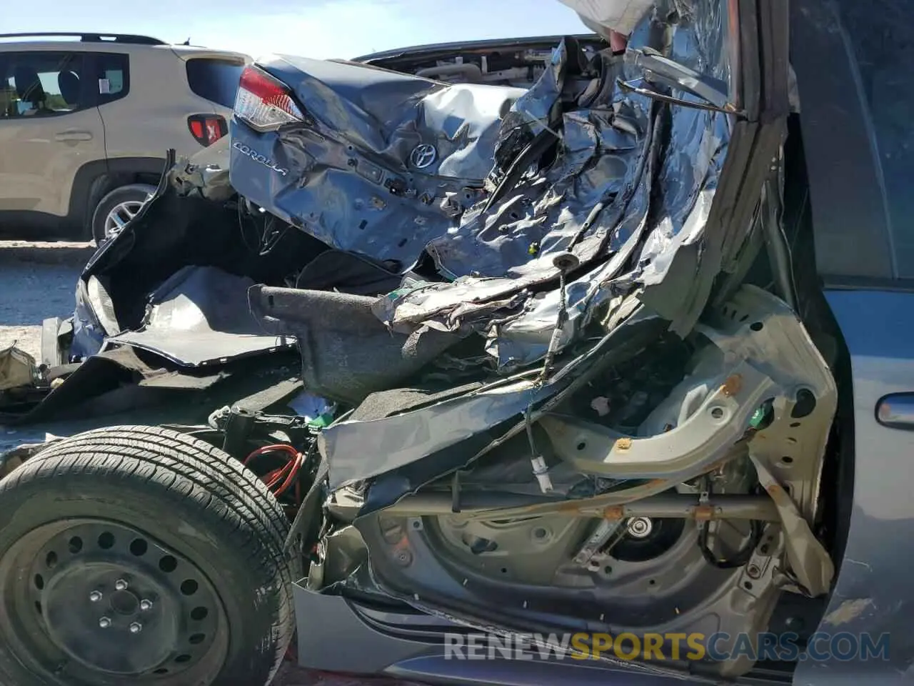 10 fotografías del automóvil dañado 5YFEPMAE6MP181541 TOYOTA COROLLA 2021