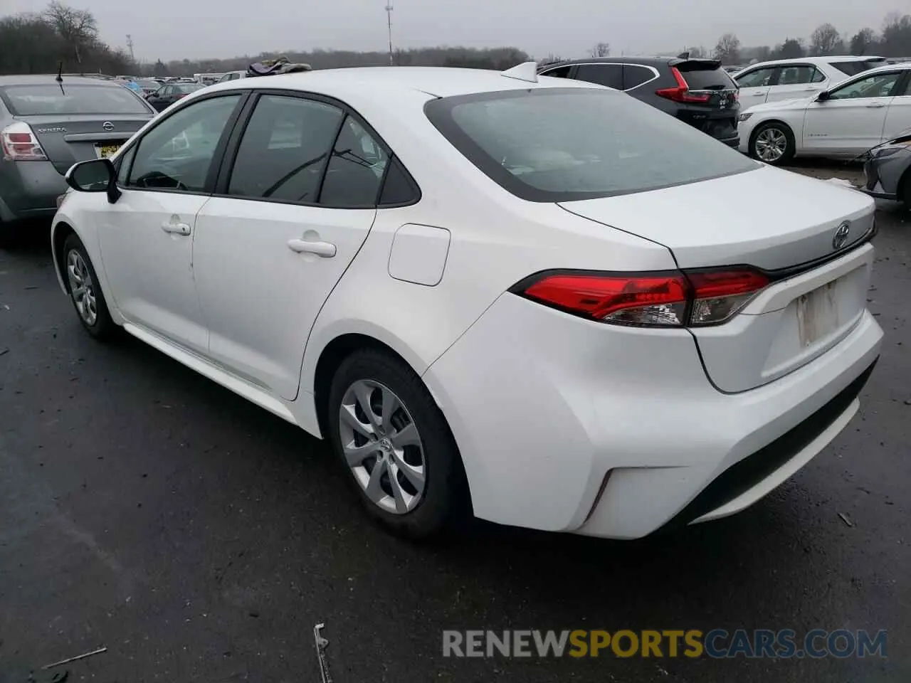 2 fotografías del automóvil dañado 5YFEPMAE6MP187954 TOYOTA COROLLA 2021