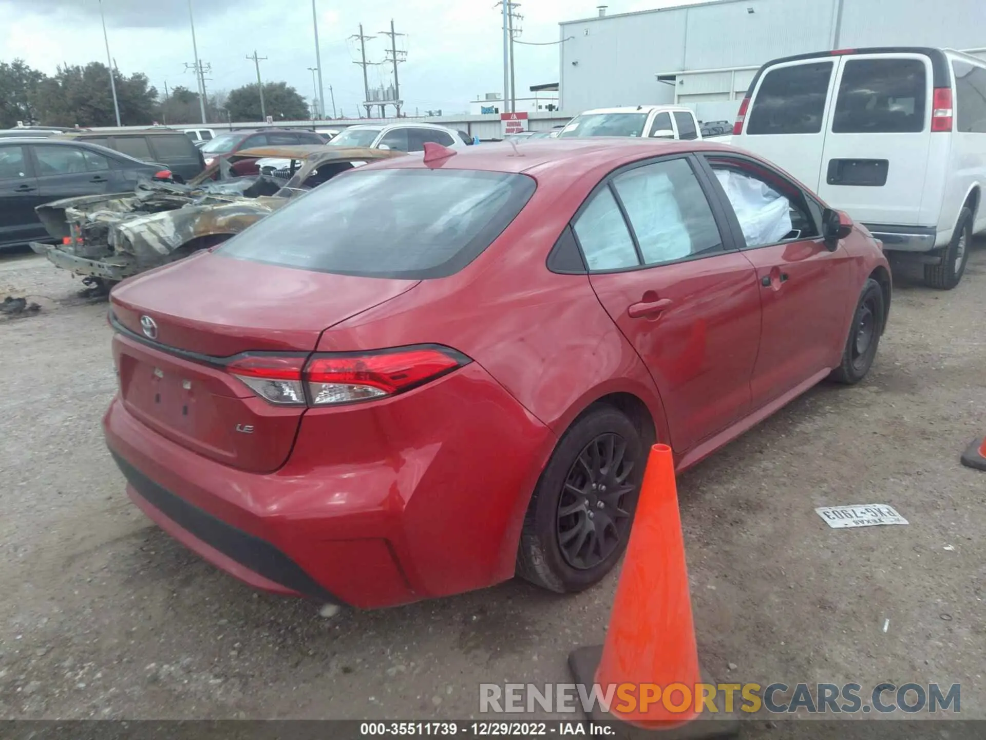4 fotografías del automóvil dañado 5YFEPMAE6MP192703 TOYOTA COROLLA 2021