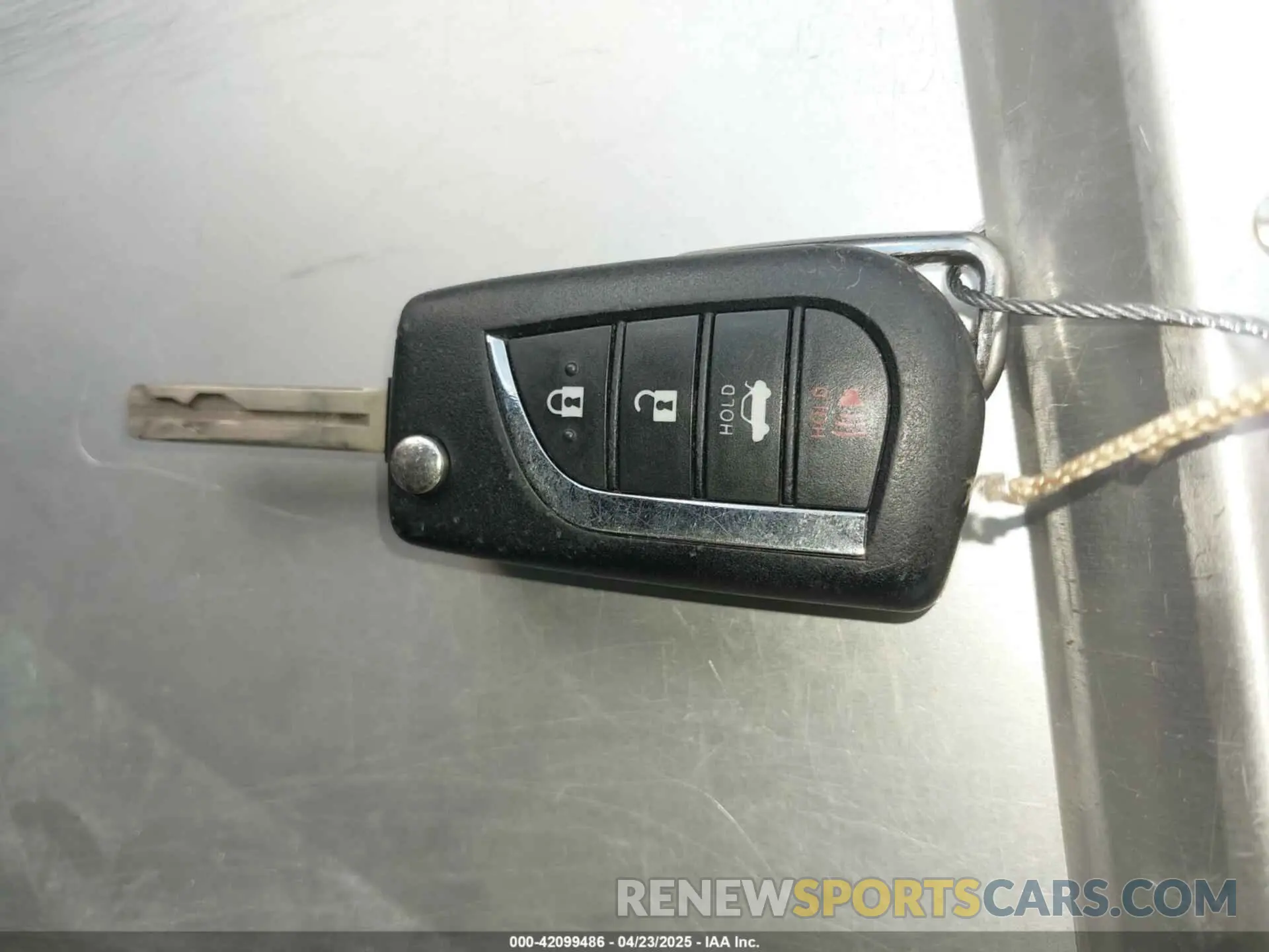 11 fotografías del automóvil dañado 5YFEPMAE6MP196962 TOYOTA COROLLA 2021