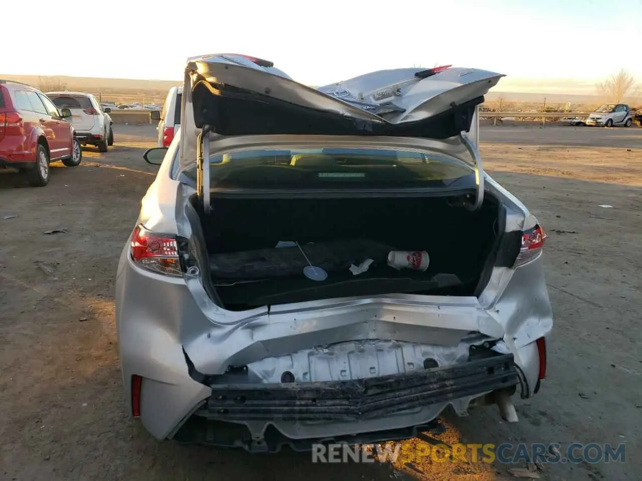 6 fotografías del automóvil dañado 5YFEPMAE6MP203246 TOYOTA COROLLA 2021