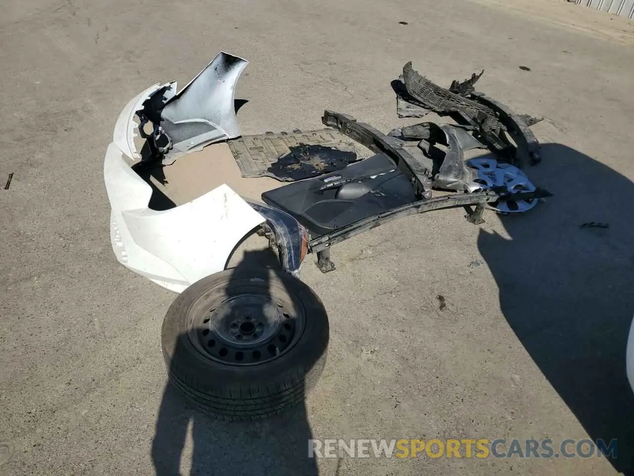 12 fotografías del automóvil dañado 5YFEPMAE6MP206325 TOYOTA COROLLA 2021