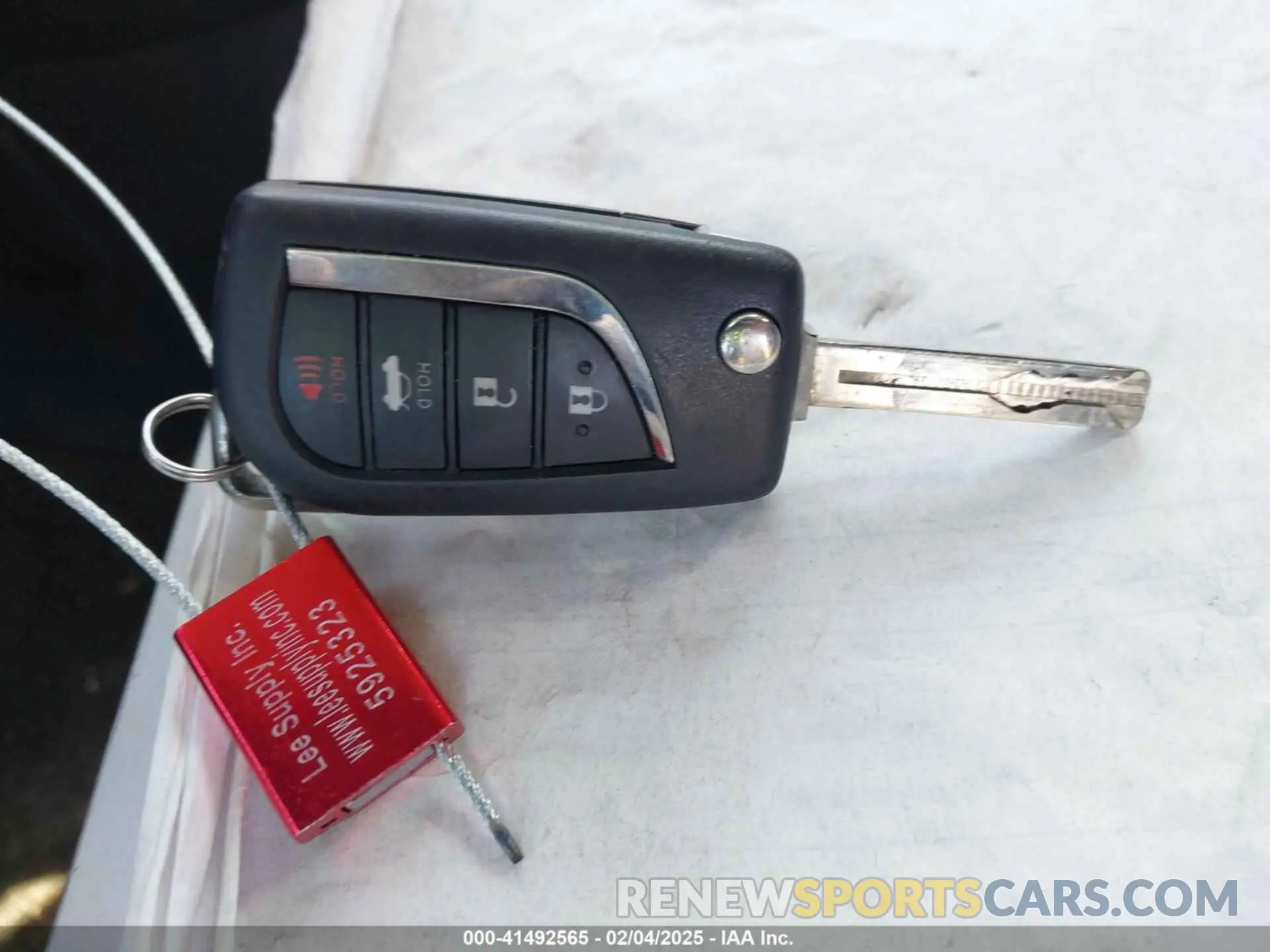 11 fotografías del automóvil dañado 5YFEPMAE6MP211881 TOYOTA COROLLA 2021