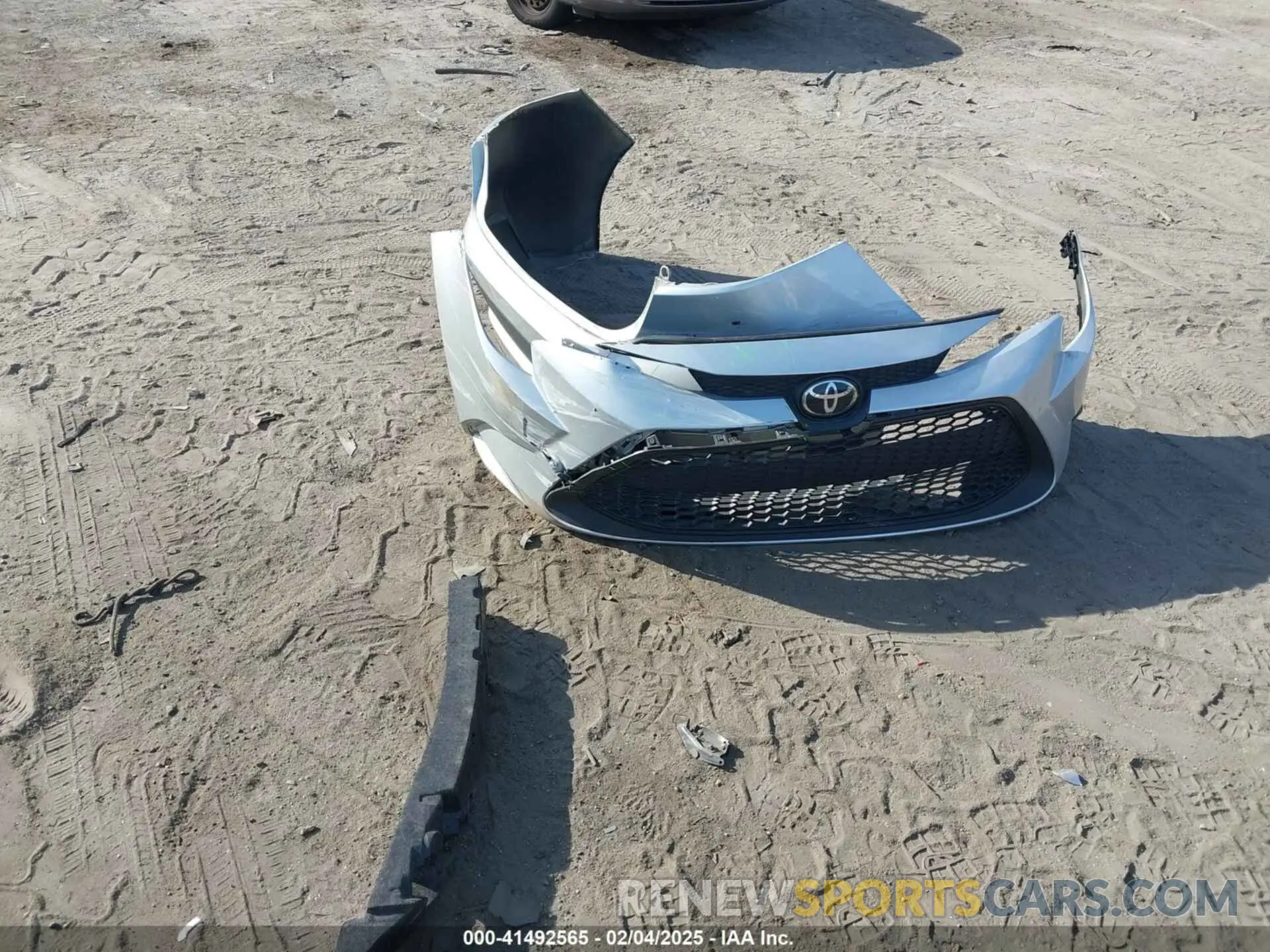 12 fotografías del automóvil dañado 5YFEPMAE6MP211881 TOYOTA COROLLA 2021