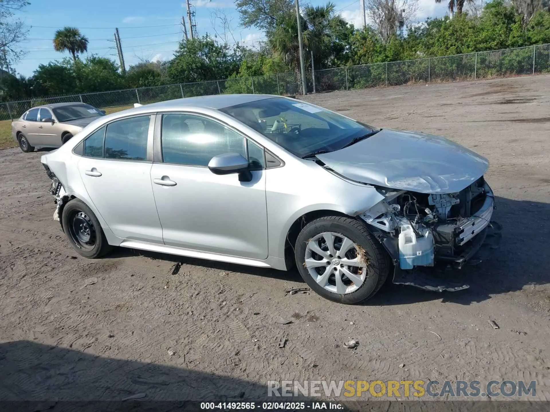 14 fotografías del automóvil dañado 5YFEPMAE6MP211881 TOYOTA COROLLA 2021