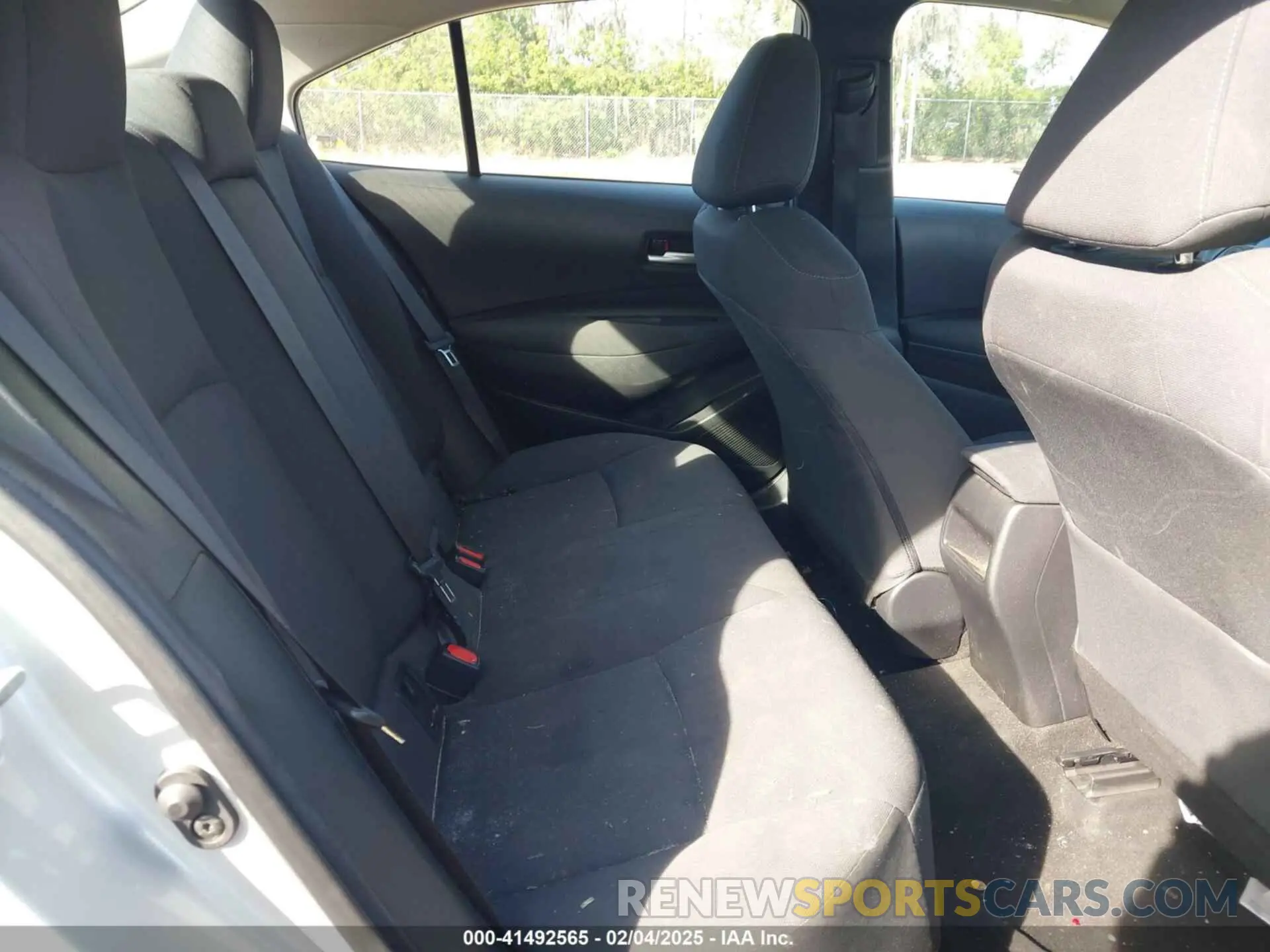 8 fotografías del automóvil dañado 5YFEPMAE6MP211881 TOYOTA COROLLA 2021