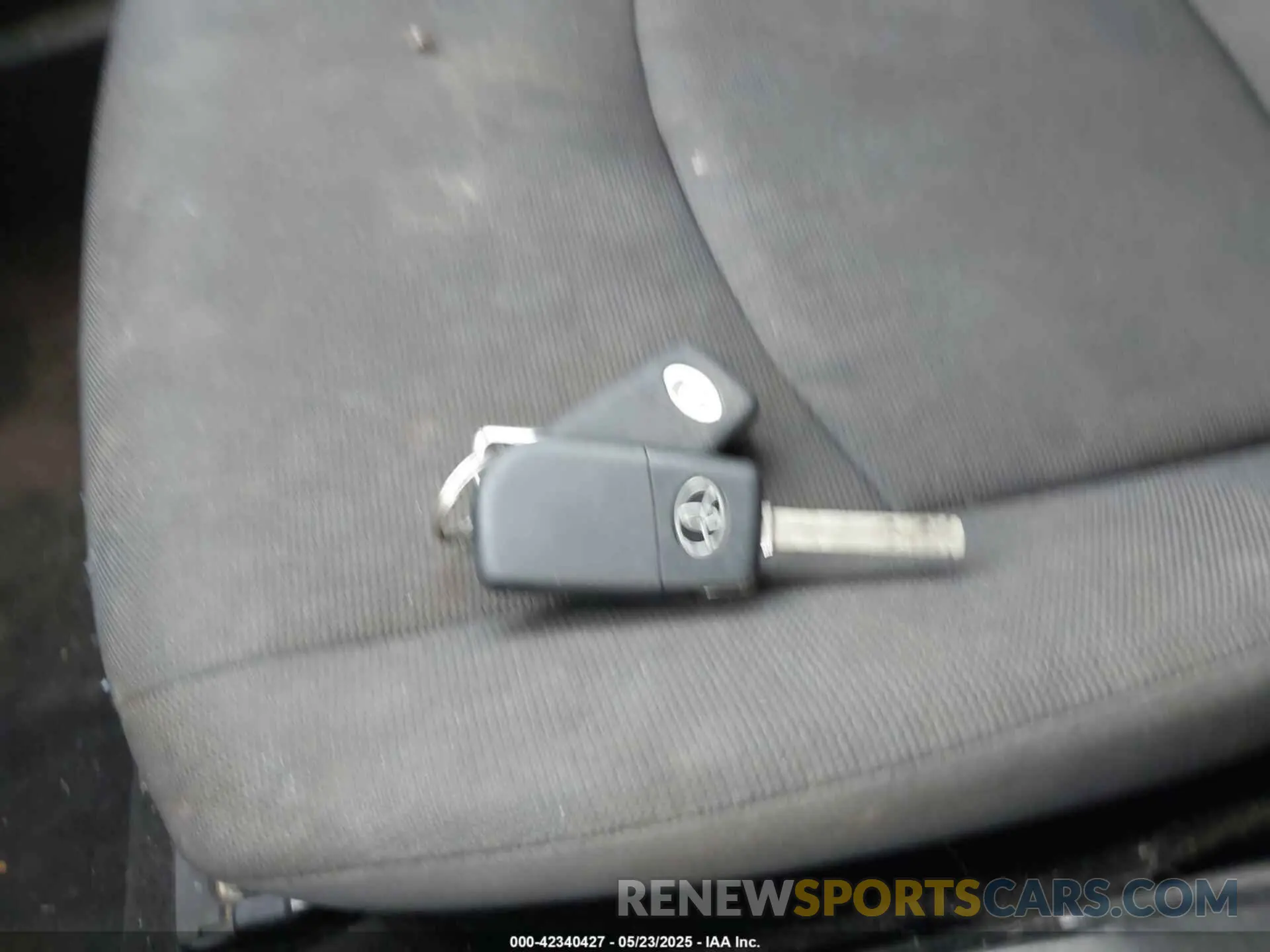 11 fotografías del automóvil dañado 5YFEPMAE6MP214585 TOYOTA COROLLA 2021