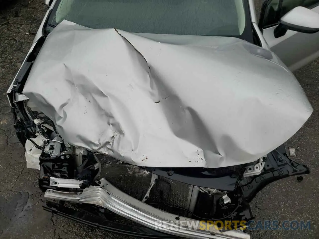 11 fotografías del automóvil dañado 5YFEPMAE6MP222198 TOYOTA COROLLA 2021