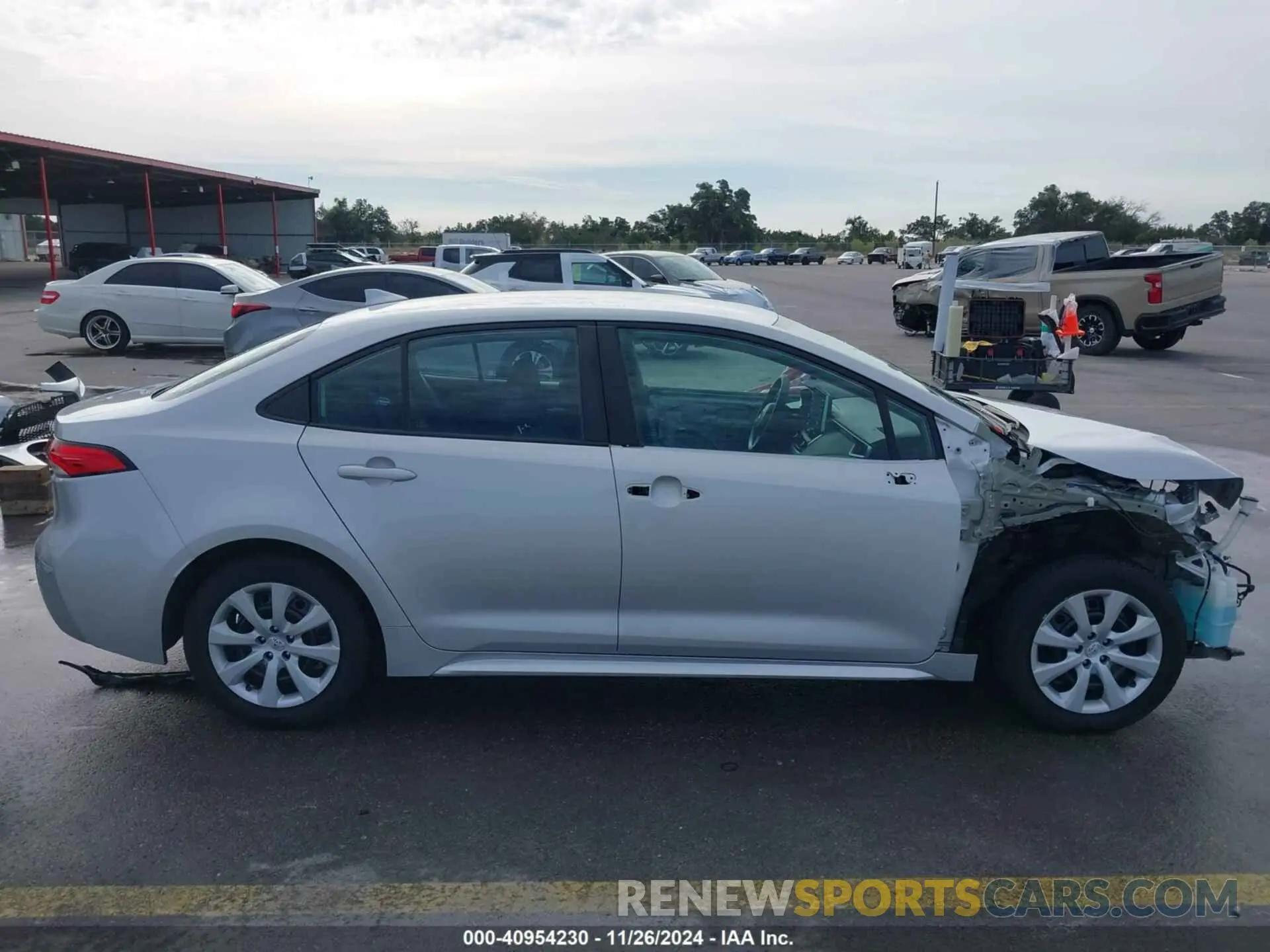 14 fotografías del automóvil dañado 5YFEPMAE6MP224534 TOYOTA COROLLA 2021
