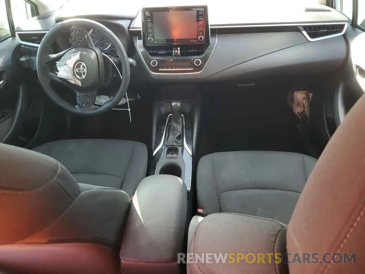 8 fotografías del automóvil dañado 5YFEPMAE6MP228387 TOYOTA COROLLA 2021
