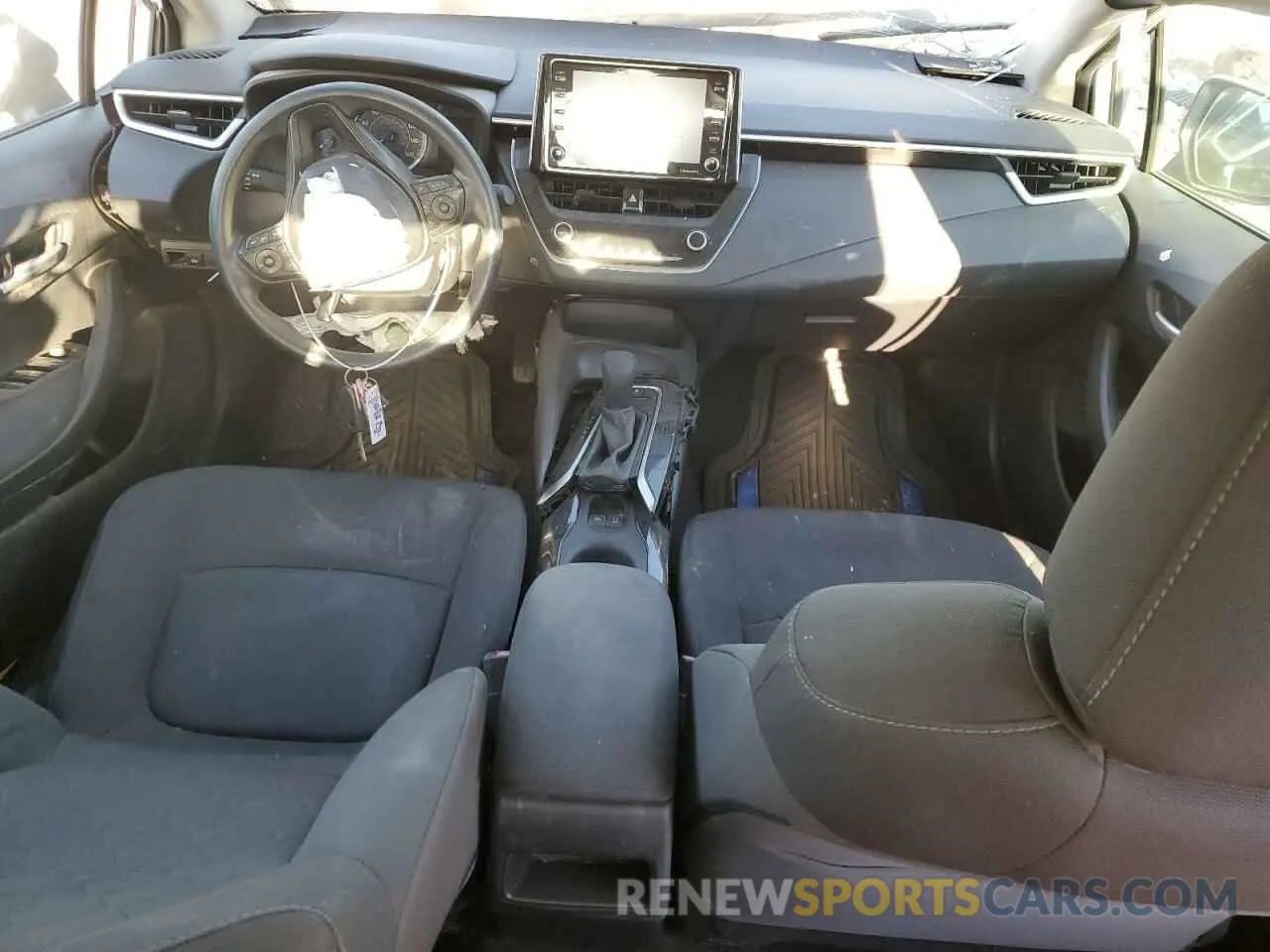 8 fotografías del automóvil dañado 5YFEPMAE6MP228390 TOYOTA COROLLA 2021