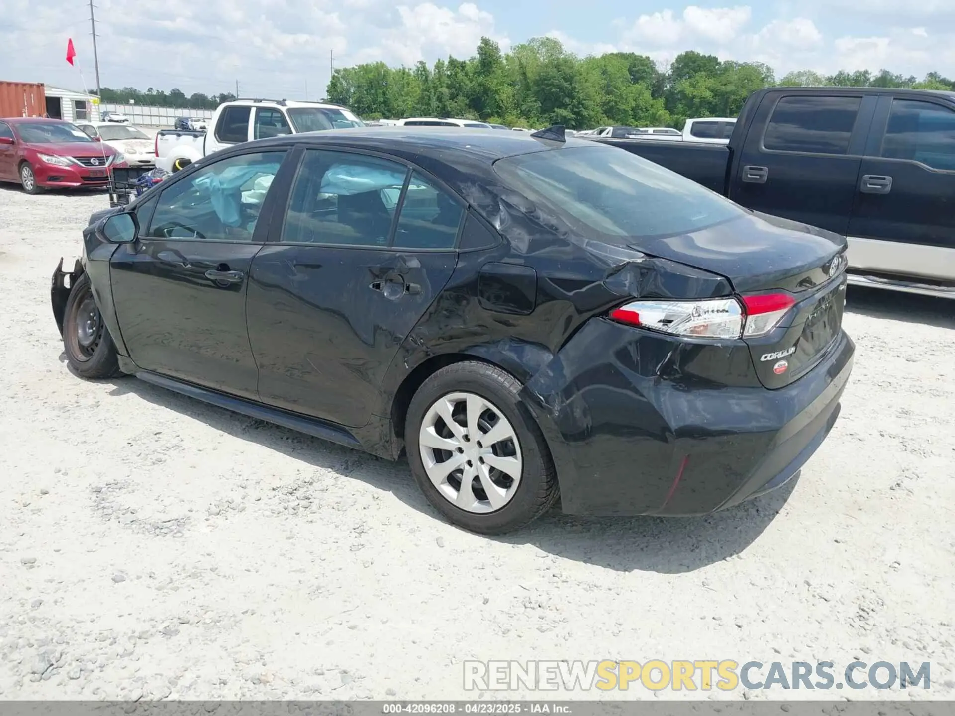 3 fotografías del automóvil dañado 5YFEPMAE6MP231810 TOYOTA COROLLA 2021